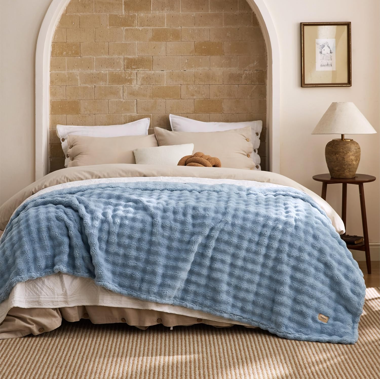 Bedsure 3D Fleece Bubble Blanket - GentleSoft Blue Queen Blanket for for Bed Sofa Room Decor - Luxury Soft Cozy Spring Gifts for Kids Girls, Lightweight, All Seasons, Celestial Blue, 90"×90"