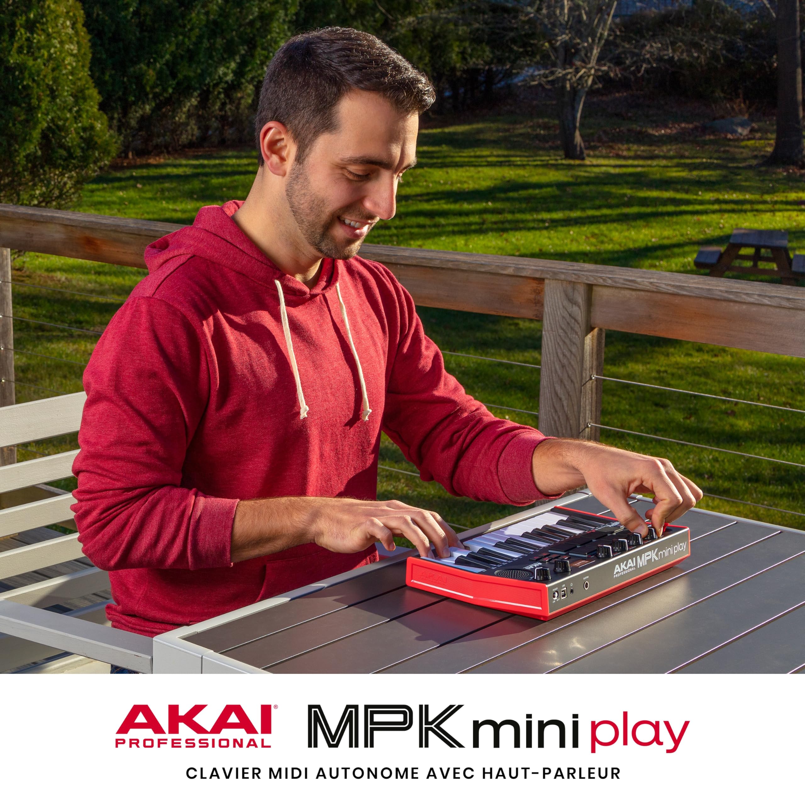 Akai Professional MPK Mini Play MK3 - Clavier MIDI Autonome avec Haut-Parleur et Sons Intégrés, Clavier Dynamique, Pads MPC, Suite Logicielle et Native Instruments Sound Package
