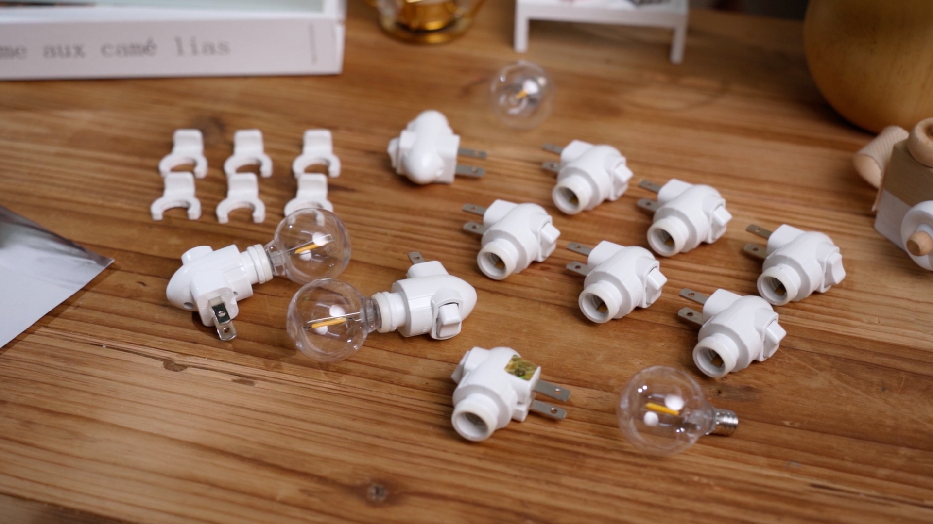 ENIPEDITA 9-Pack Night Light Bases With Metal Clips & On/Off Switches – 360° Rotating Plug-In Wall Lamp Modules For DIY Bubble Light Crafts