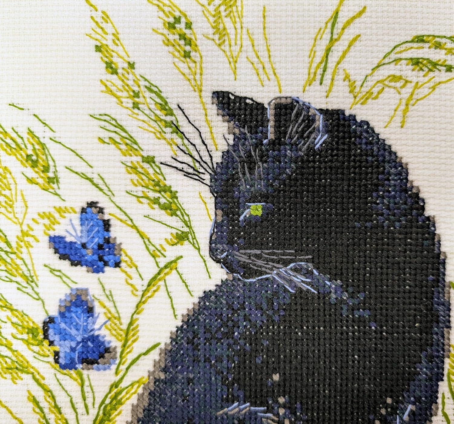 RIOLIS - Black Cat 2001, Kitten Lovers Cross Stitch Kit 9½ x11¾, Cross Stitch for Beginners & Advanced, Cross Stitch for Adults, Counted Stitching Kits, Cat Embroidery Kit