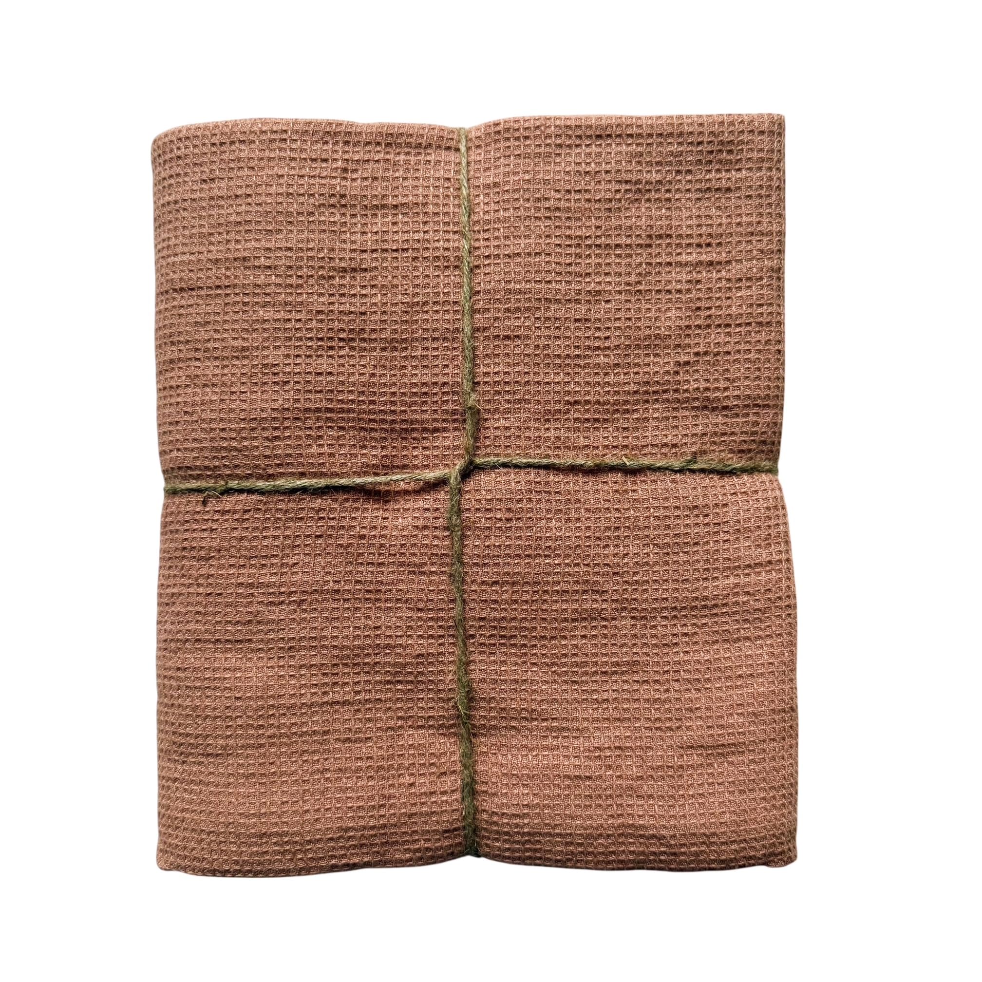 Serviette de bain en lin gaufré JOWOLLINA marron pêche de luxe