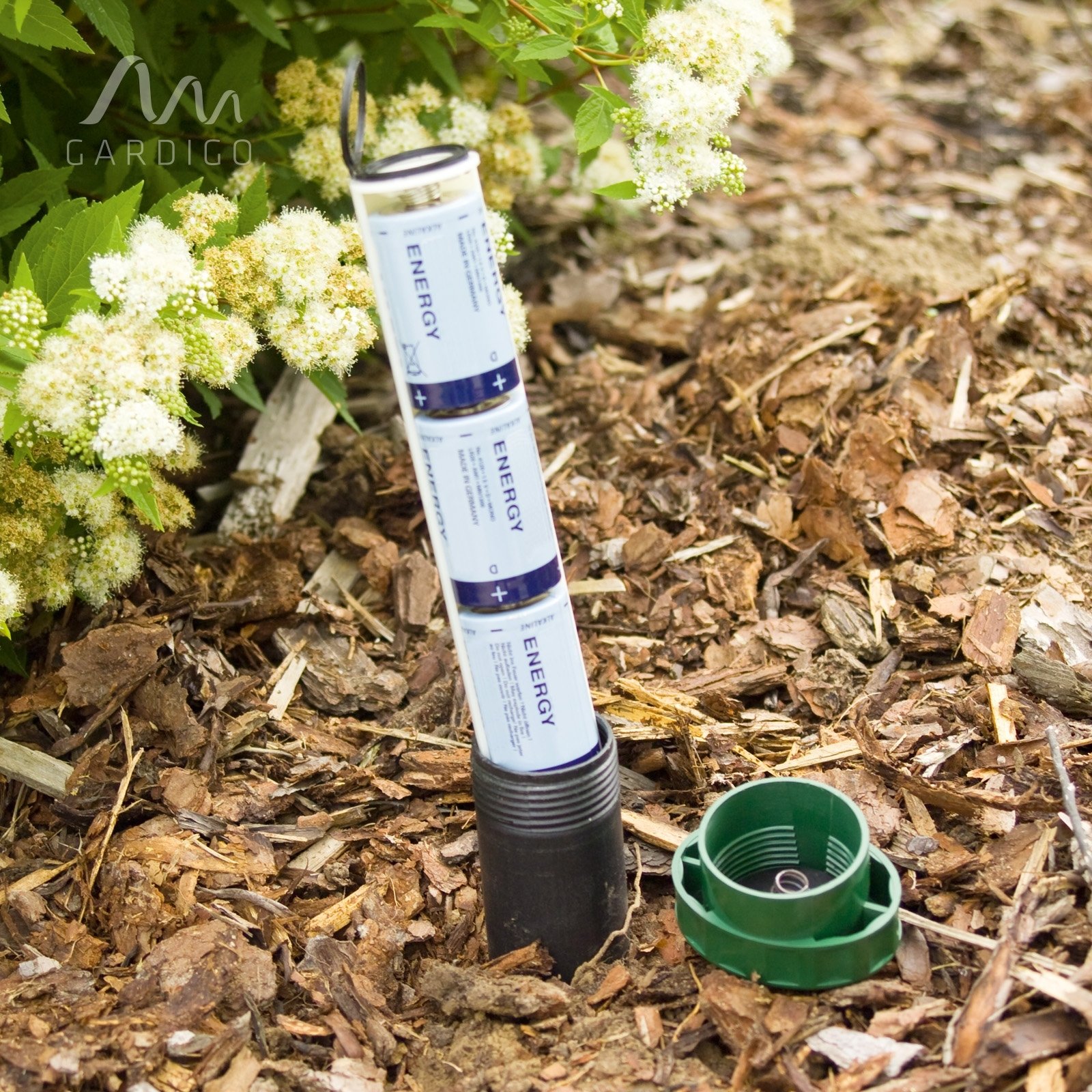 GARDIGO® Maulwurf Vertreiber Basic 2er Set | Maulwurfschreck 400-1000 Hz für ca. 700m² | Maulwurfabwehr für den Garten | Einfacher Batteriewechsel durch Batteriewechselzylinder | Wühlmausschreck