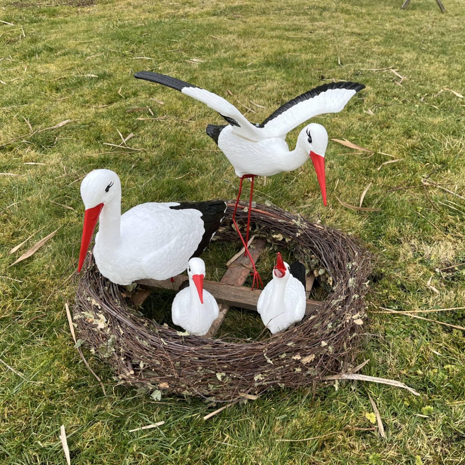 Nido de Cigüeña Familia 4 Cigüeñas de las cuales 1 en vuelo H: 70 cm - Decoración al aire libre Escultura Figura