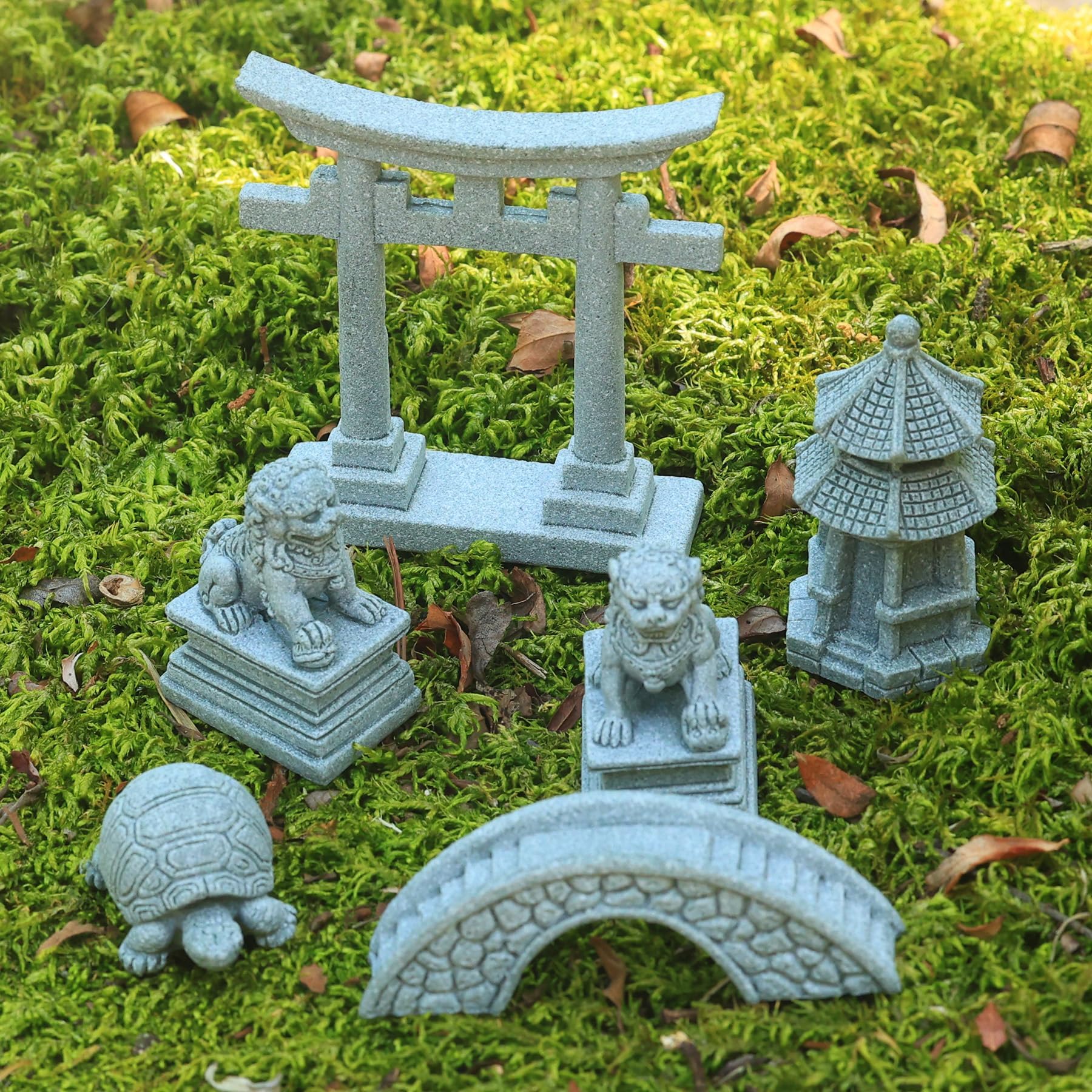 6 PCS Mini Zen Garden Accessories, Miniature Garden Bridge Foo Dogs Torii Gate Sandstone Figurines Meditation Zen Decor Japanese Fish Tank Terrarium Bonsai Decorations (Art Deco)