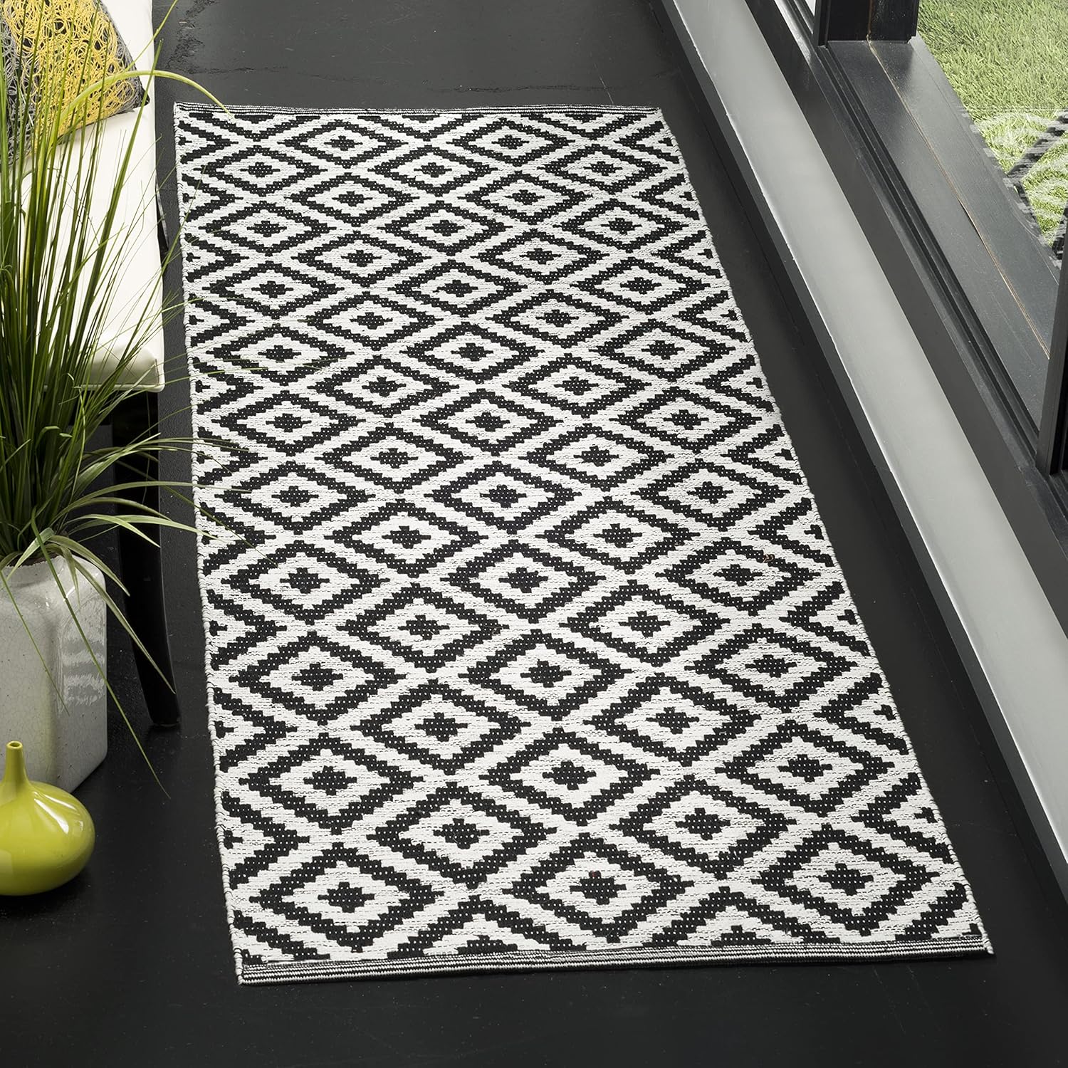 (Unknown size)SAFAVIEH Montauk Collection Runner Rug - 2'3\" x 7', Black & Ivory, Handmade Cotton, Ideal for High Traffic Areas in Living Room, Bedroom (MTK613A)