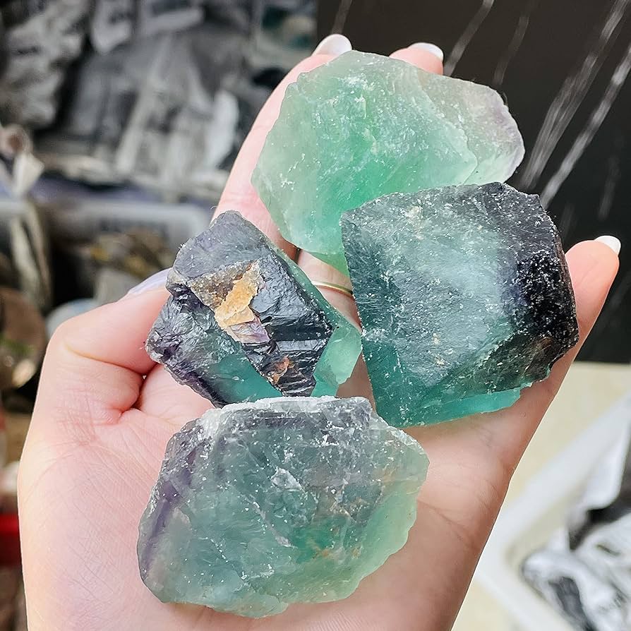 アンティーク　石の根付　緑と茶　希少 アンティーク 石の根付 緑と茶 希少 アンティーク 石の根付 緑と