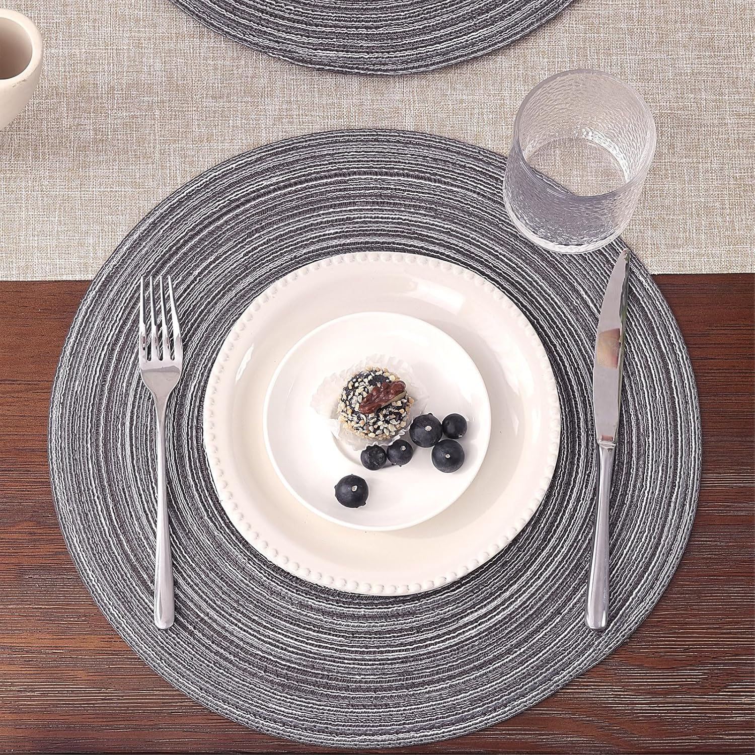 SHACOS Round Braided Placemats Set of 8 Round Table Mats for Dining Tables Non Slip Washable (Black Grey, 8)