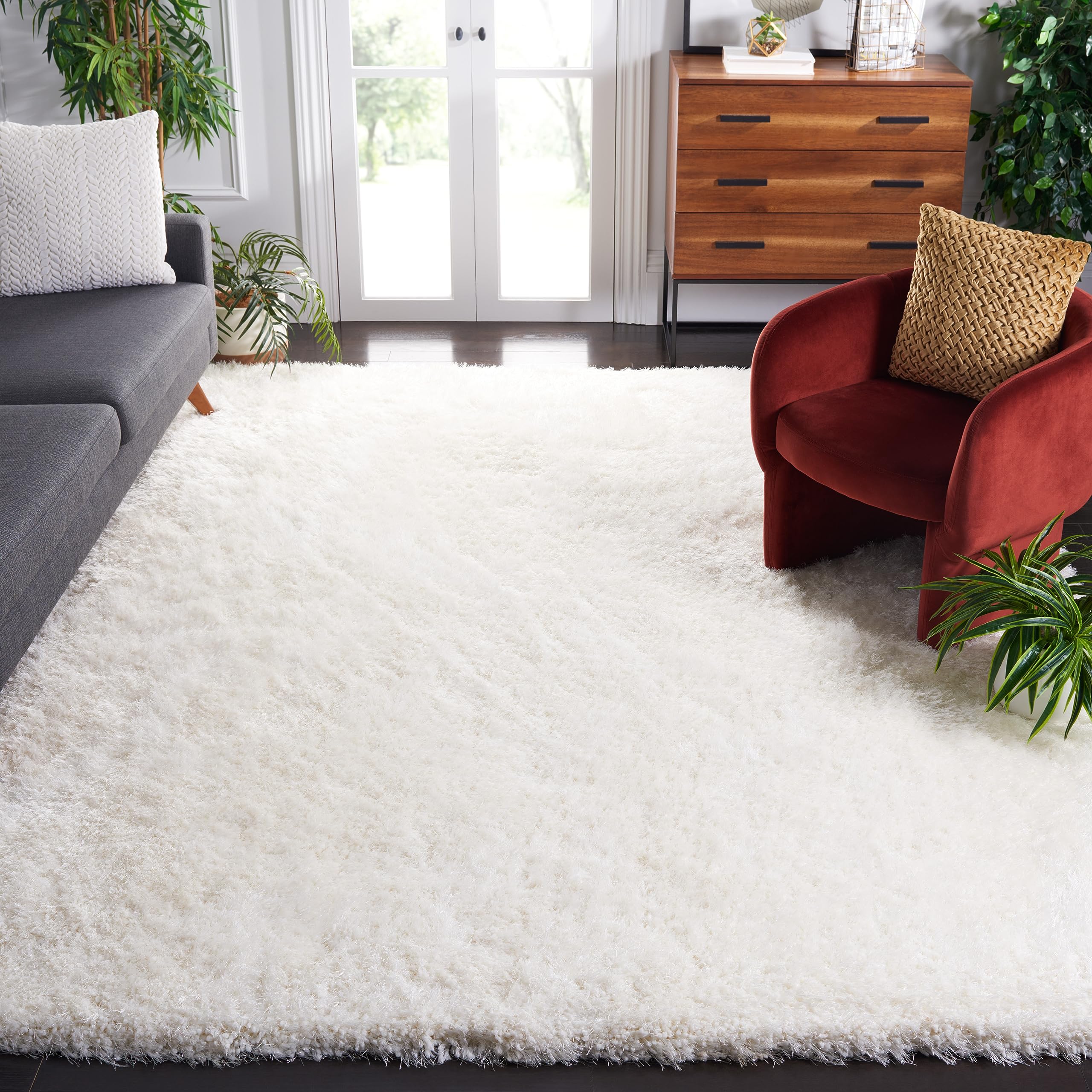 Amazon.com: SAFAVIEH Area Rug 8x10 - Luxe Shag Collection