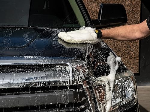 Miniatura 10 de Meguiar's Lavado y cera definitivo, lavado de autos y cera limpia y brilla en un solo paso, lava, brilla y protege con un limpiador de pintura