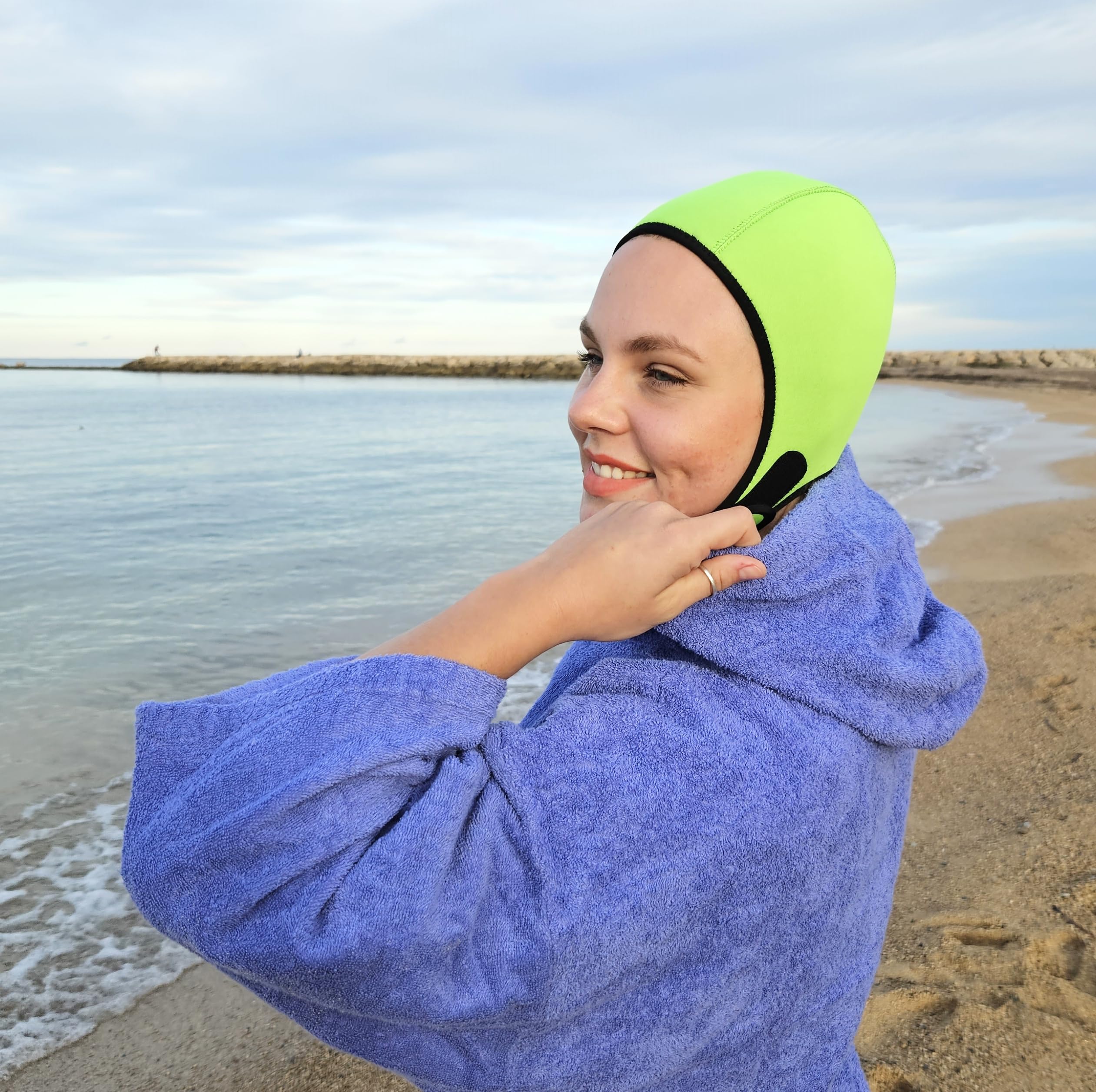 SwimCell Swimming Hat For Open Water Swimming and Watersports. Thermal 4mm Neoprene Swimming Cap for Adults. Adjustable and Reversible For Men and Women. One Size 55-59cm. Green - Image 2