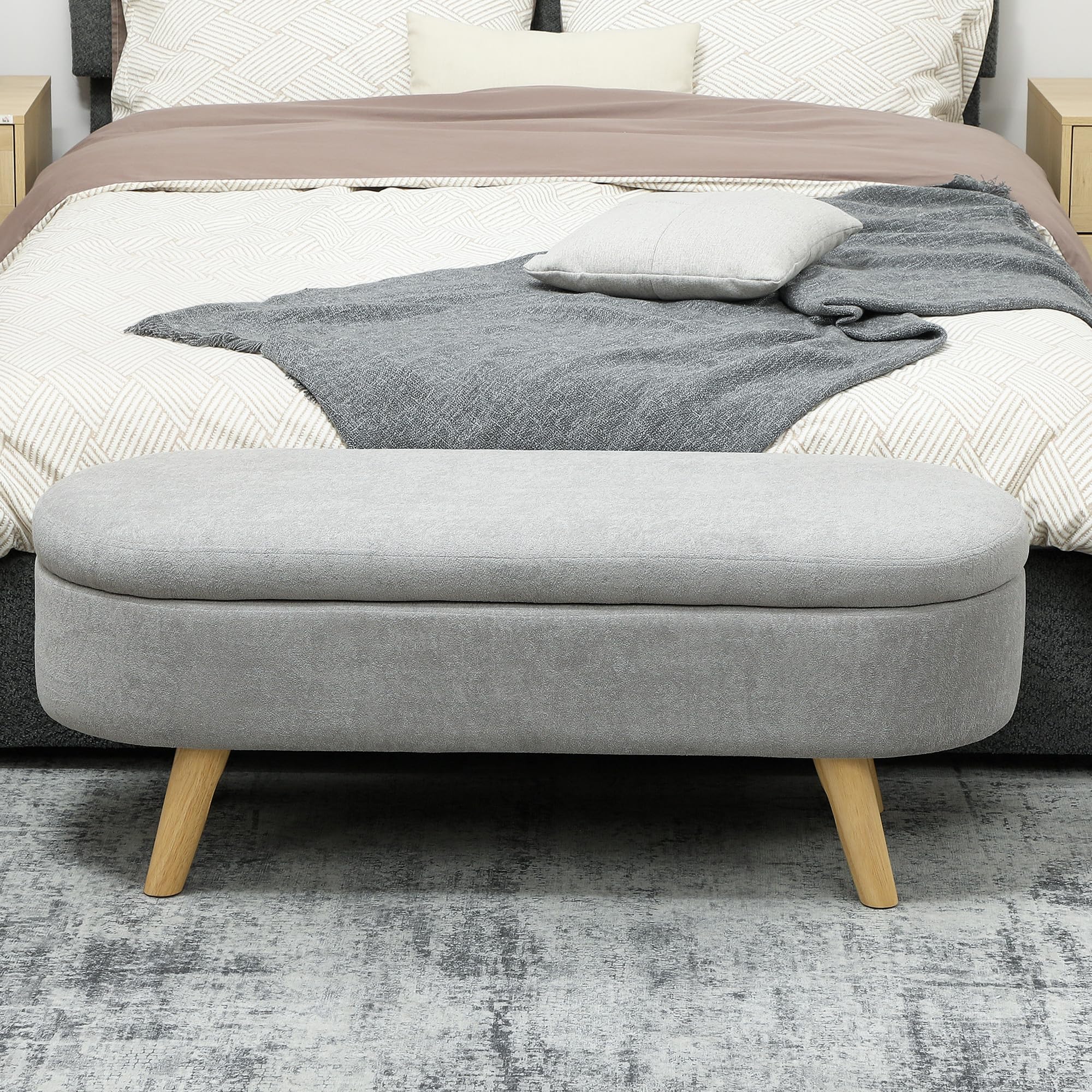 HOMCOM Banco Pie de Cama, Puff Almacenaje Tapizado en Terciopelo de Teddy con Patas de Madera y Asiento Acolchado, Banco de Almacenaje Ovalado para Dormitorio, Entrada, Pasillo, Gris Claro