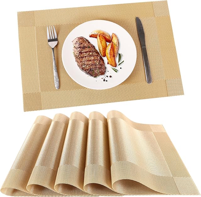 Placemats, Miorkly, Place Mats Set of 6,Christmas Table Mats, Heat Resistant /Washable /Non Slip PVC Table Place Mats,Woven Vinyl Table Placemats,45CM x 30CM(Gold)