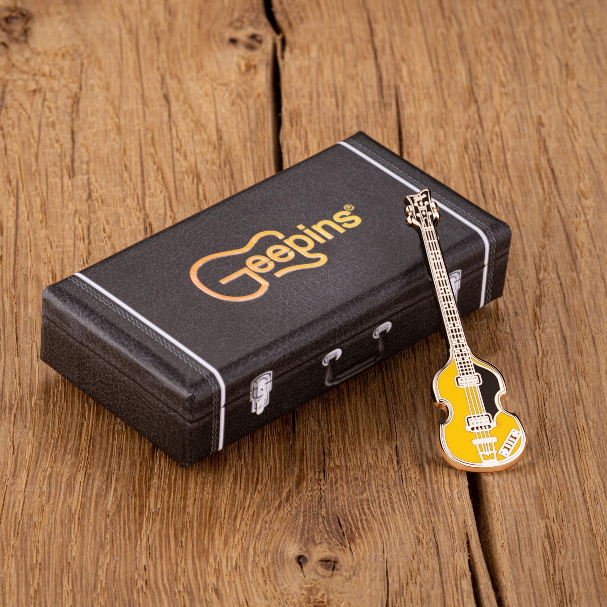 Geepins Hof Bass Pin Badge, GeeHofBass - Image 4