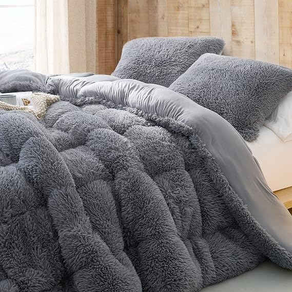 Alaskan Winters Coma Inducer Queen Oversized Comforter, Chisel Stone Gray