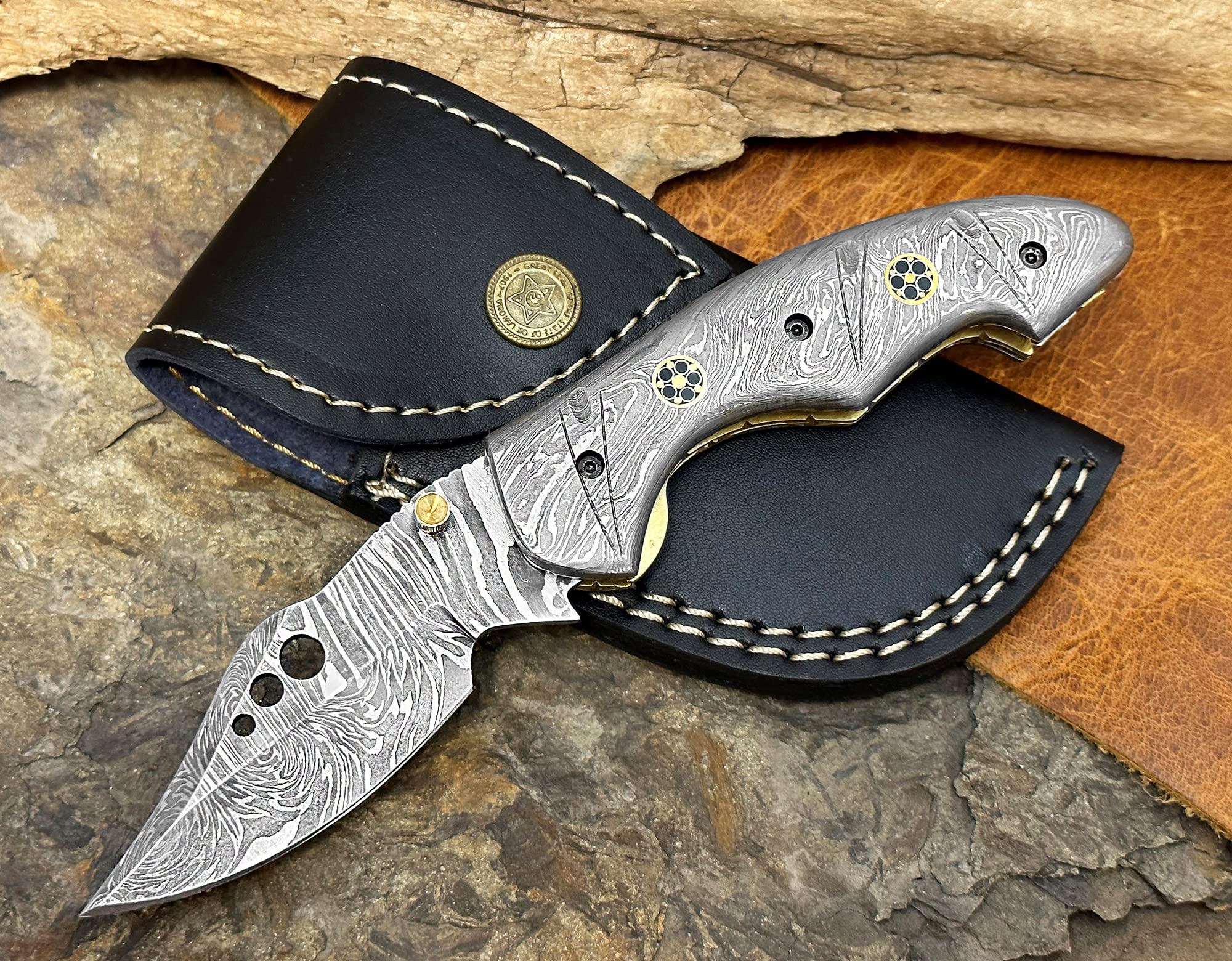 WINTERFELL Damascus Steel Pocket Knife For Men With Leather Sheath, Handmade 7 inch Folding Hunting Knives, Handle - Personalized Gift Knife for Dad, Anniversary, Wedding, Christmas (Damascus)