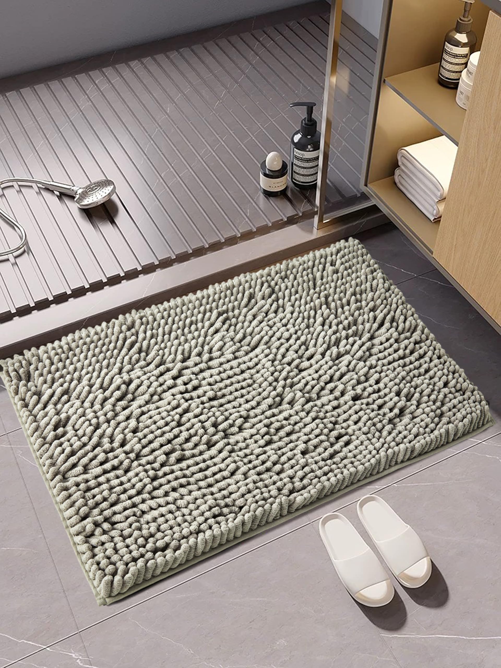 GC GAVENO CAVAILIA Faux Fur Grey Bath Mat 1Piece | Bathroom Mat Fluffy Rug Large Bath Mat Non Slip 50 x 80cm | Super Absorbent & Quick Dry Thick Shaggy Bathmat Extra Soft Pedestal Mats