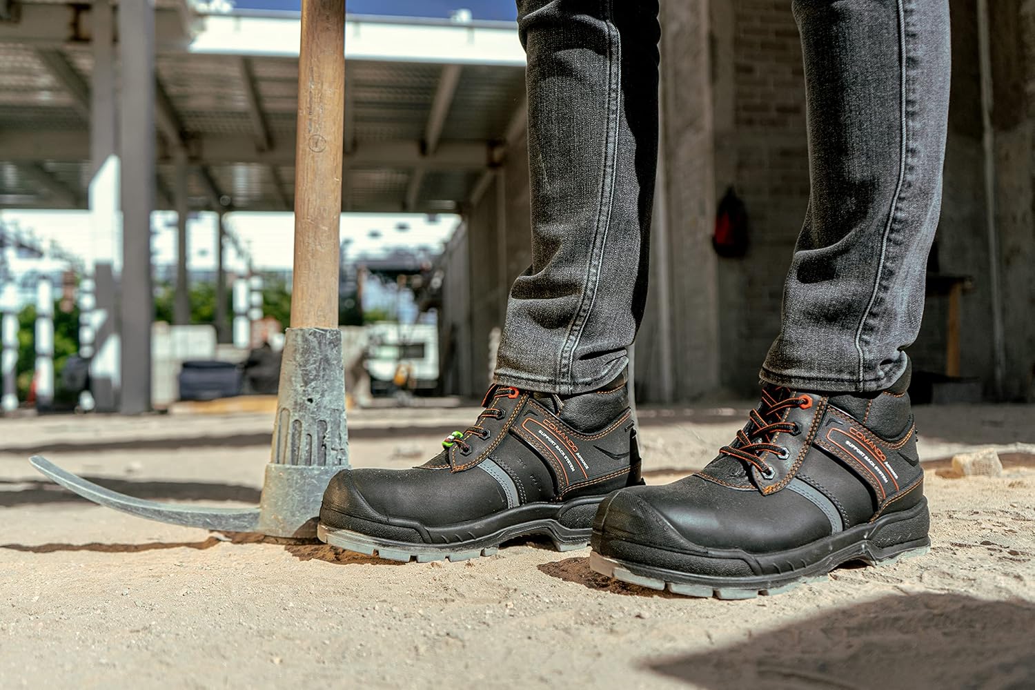 Calzado Industrial Comando advance 706 - Botas industriales para Trabajo  100% dieléctricas de piel con casco de protección de poliamida ligeras  cómodas y resistentes Botas para construcción de uso rudo con tecnología