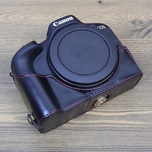 Miniatura 2 de Funda R50, hecha a mano de piel sintética para media cámara, versión de apertura inferior para Canon Eos R50 con correa de mano (negro)