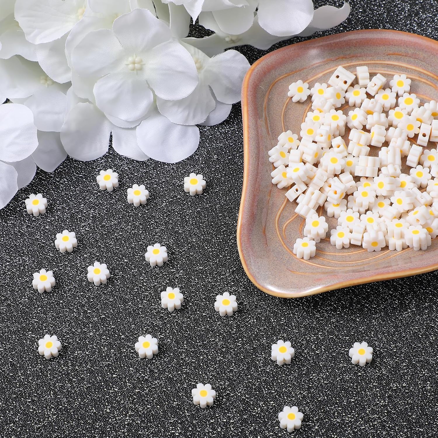 200Pcs Daisy Beads, Handmade White Daisy Flower Beads Flat Small Flower Loose Spacer Bead for Women Bracelets Necklace Earrings DIY Craft Jewelry Making - Image 7