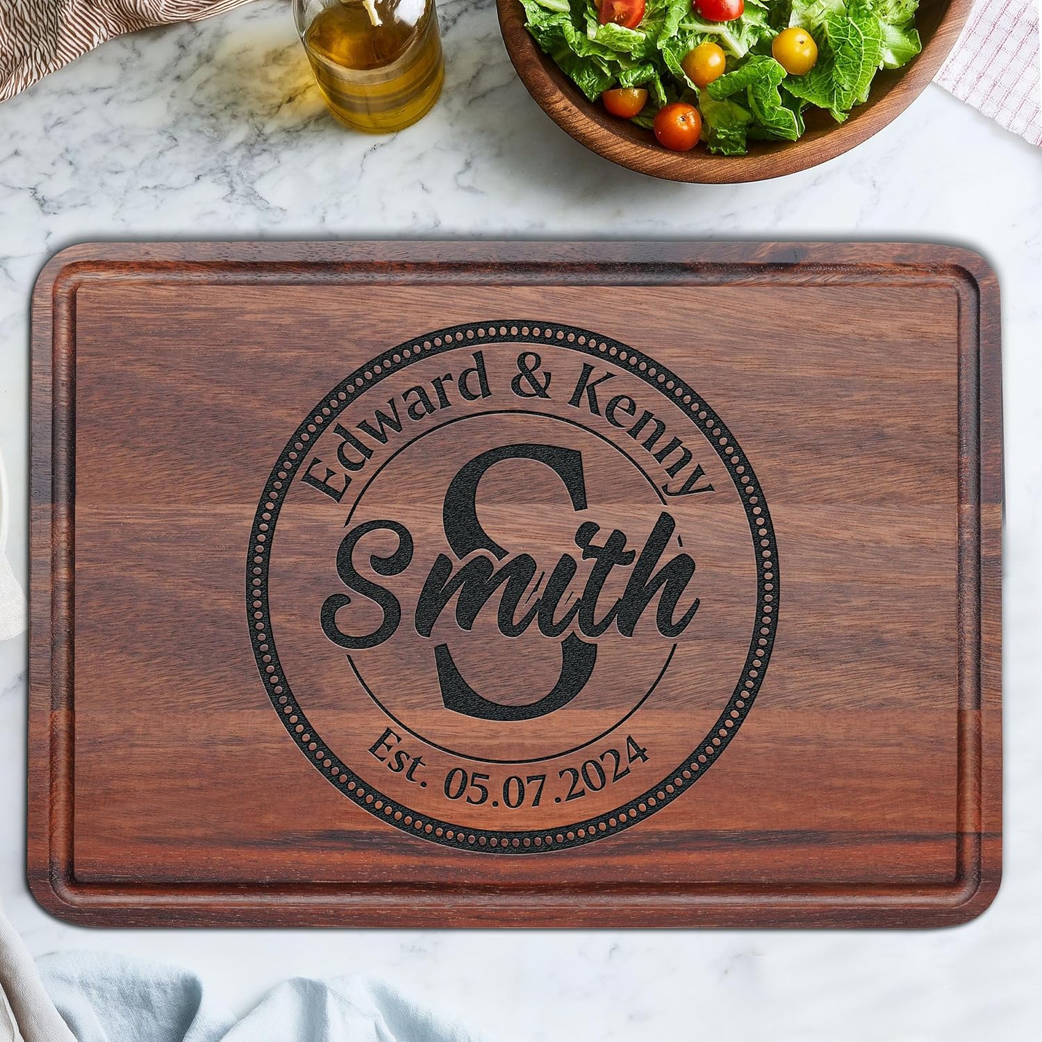 Customized Cutting Board Gift for Couple, Women, Men, Parents, Personalized Cutting Boards for Newlywed, Wedding, Anniversary, Housewarming Present, Mom and Dad Best Gift for Mothers Day, Fathers Day