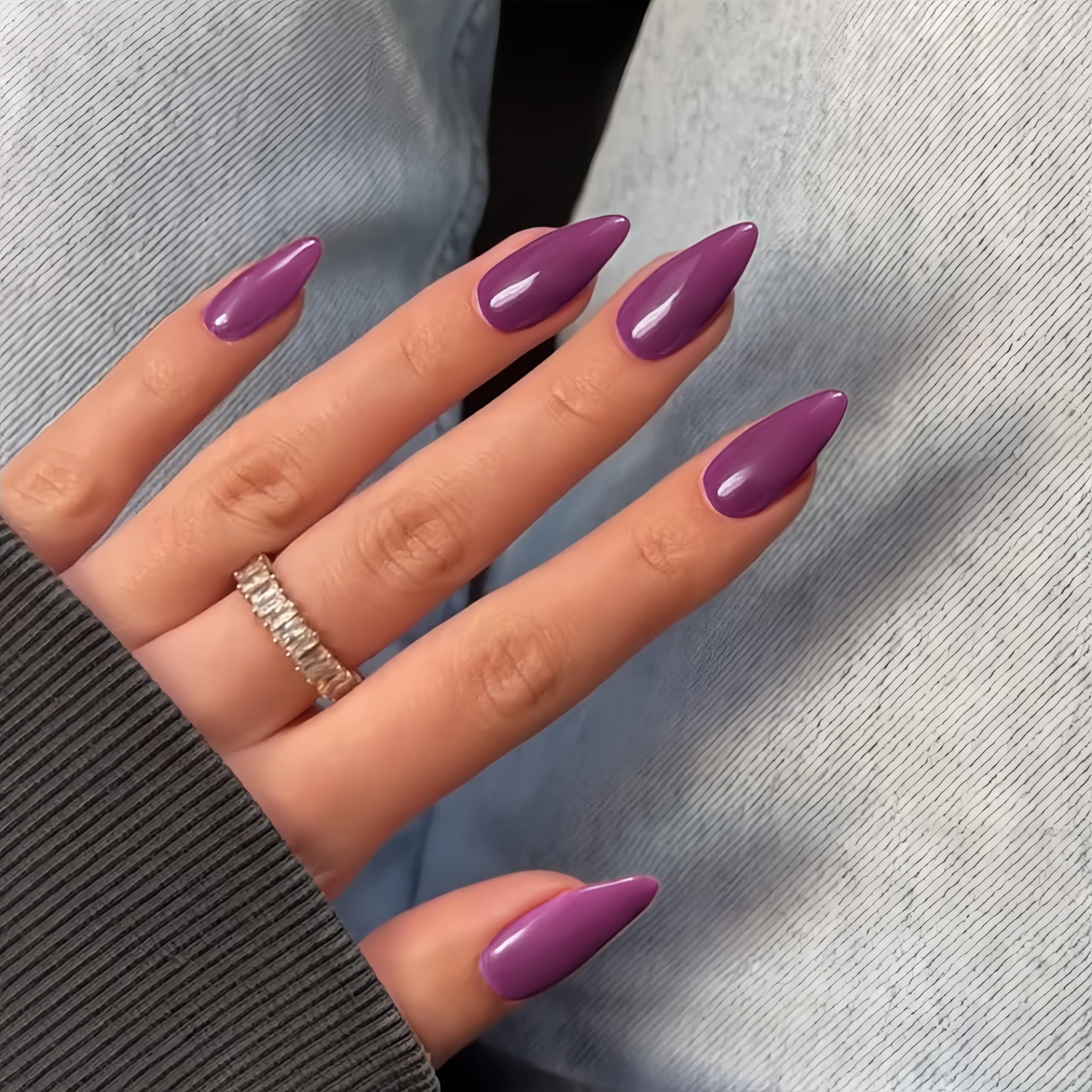 SXVME 48 Pcs Berry Purple Press on Nails Almond Medium Acrylic False Nails Medium Stiletto Natural Fake Nail Set Elegant Solid Color Full Cover Glossy Gel Stick on Nails for Women Daily Wear