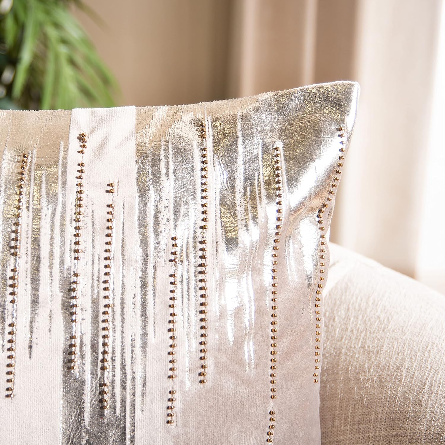 Safavieh Home Collection Prasla 18-inch Taupe/Gold Metallic Decorative Accent Pillow PLS7147A-1818