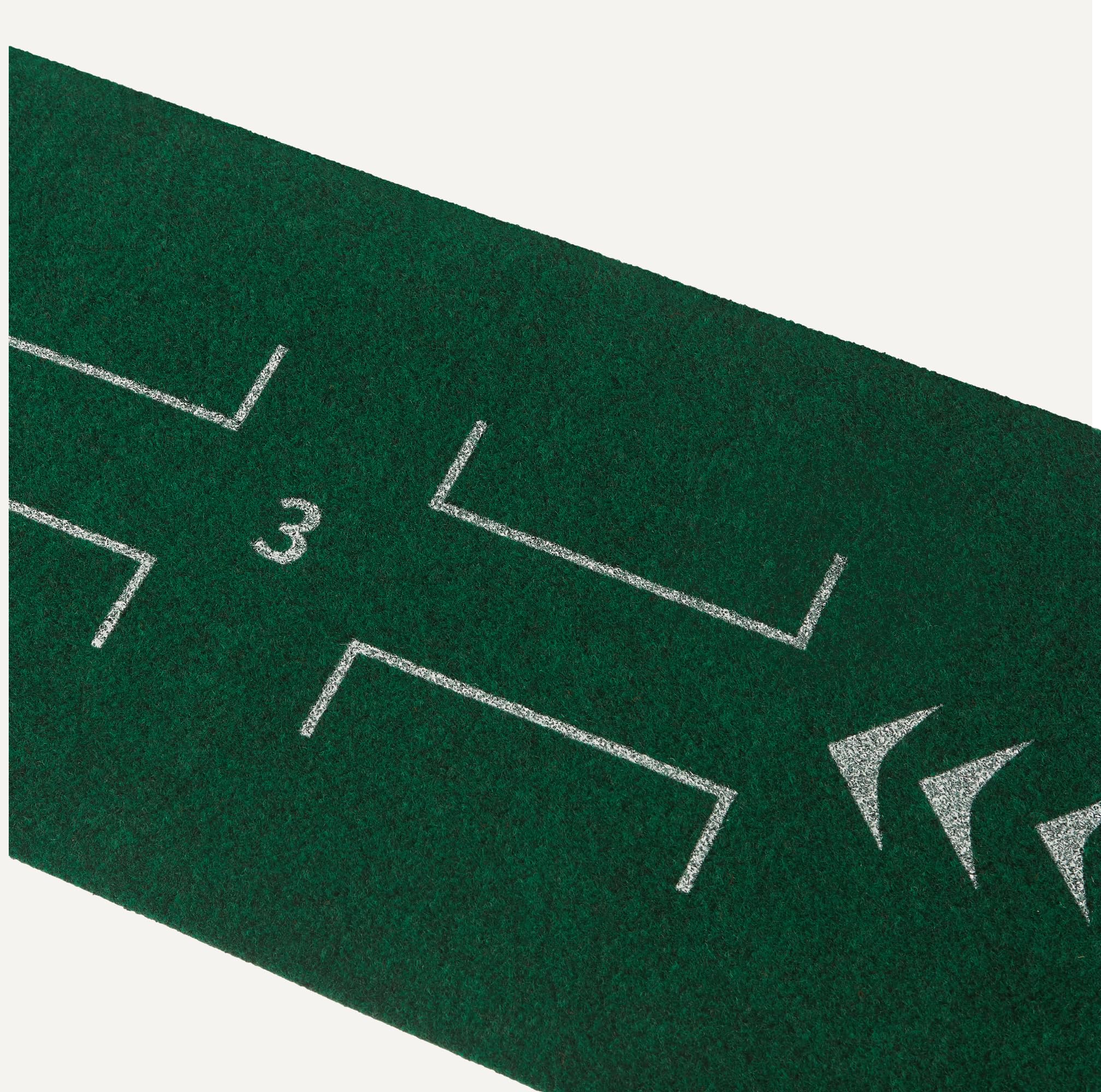 Amazon Basics Alfombrilla de Golf con Devolución Automática de Pelotas, Tapete de Entrenamiento con Guías de Alineación, Green de Práctica para Interiores y Exteriores, 277 x 36,5cm, Verde