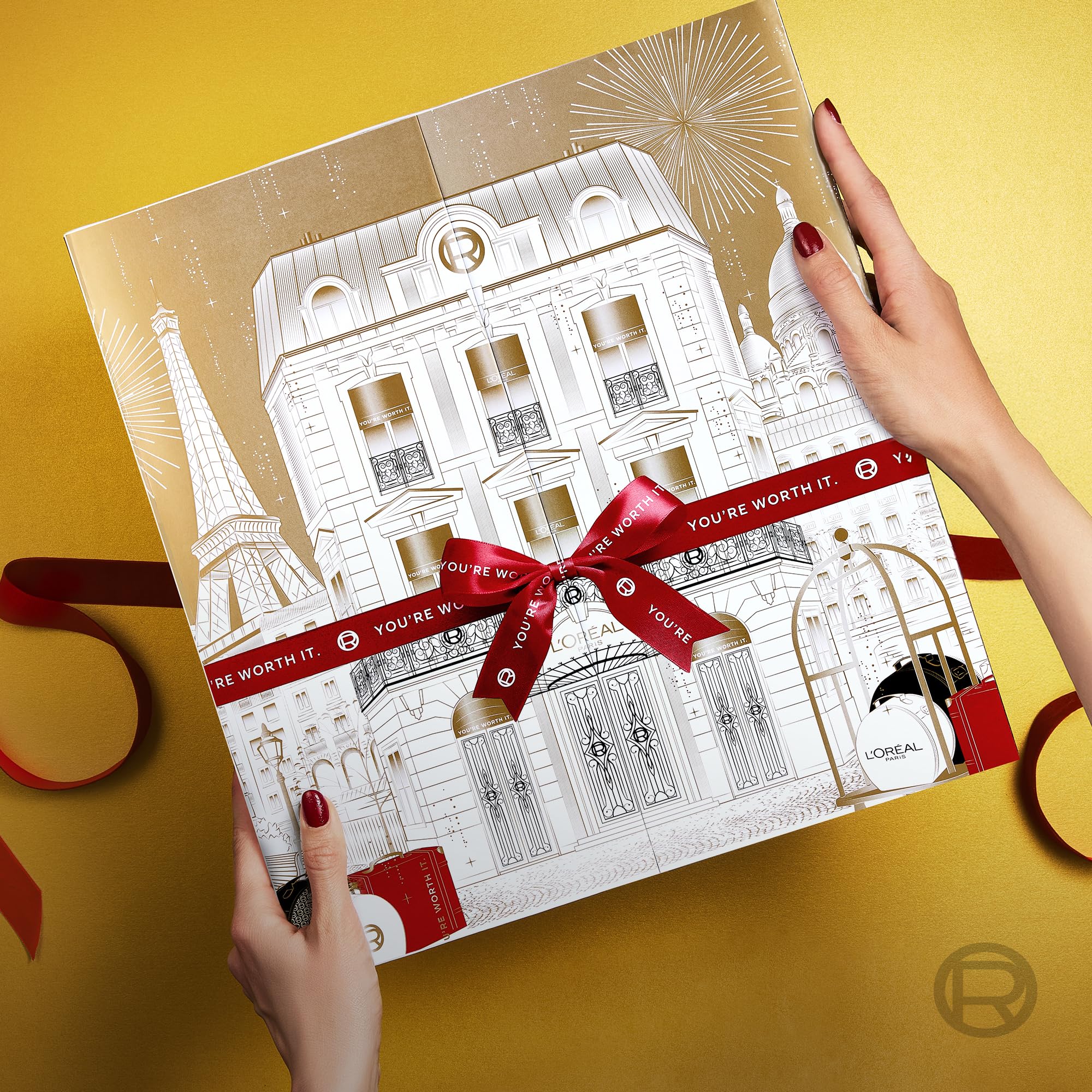 L'Oréal Paris - Calendario de Adviento 24 Días - Set de Regalo Navidad - Maquillaje, Cuidado Facial y Capilar - 24 Productos de Belleza Esenciales en Tamaño Real