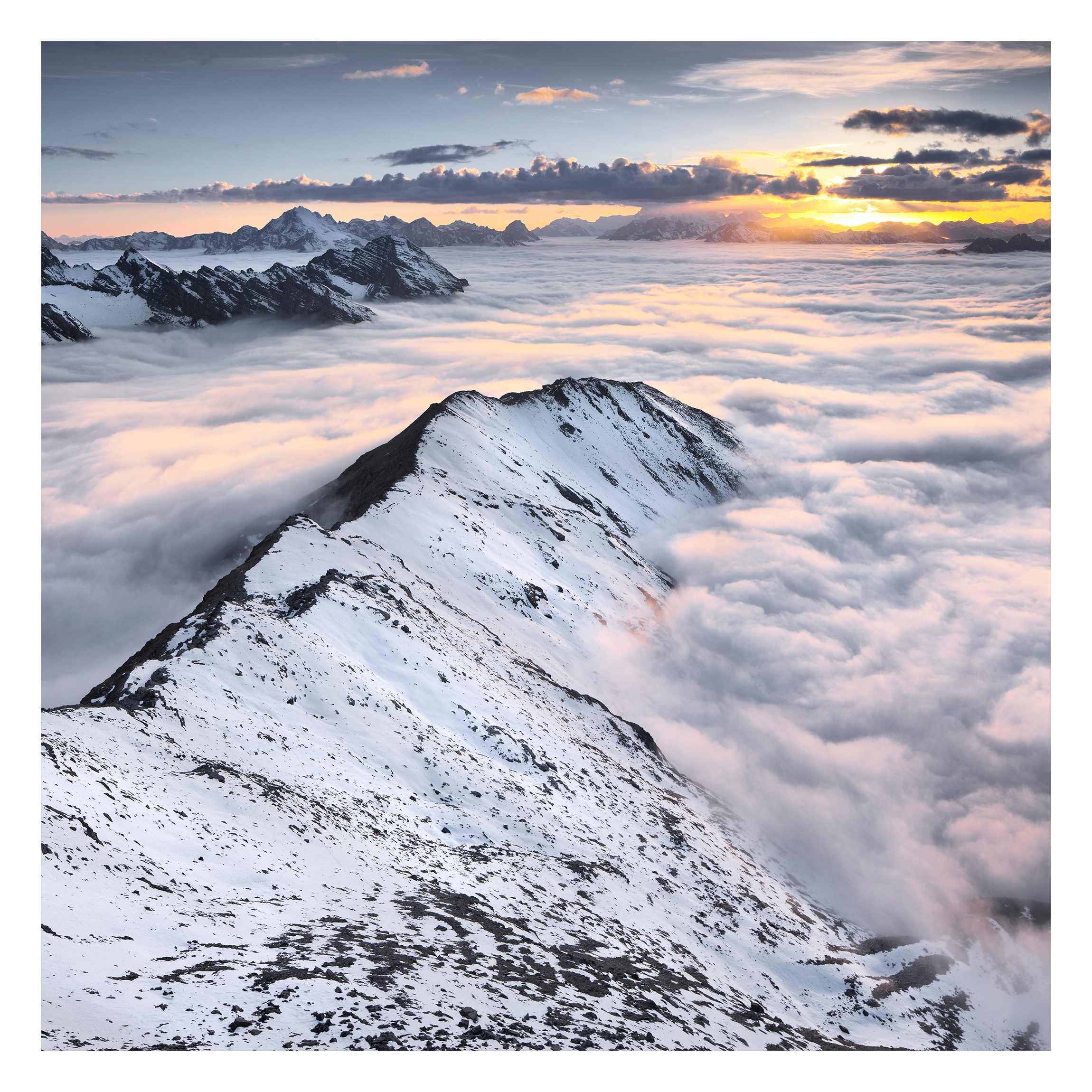 Papier peint panoramique résistant aux UV et inodore avec motif montagne