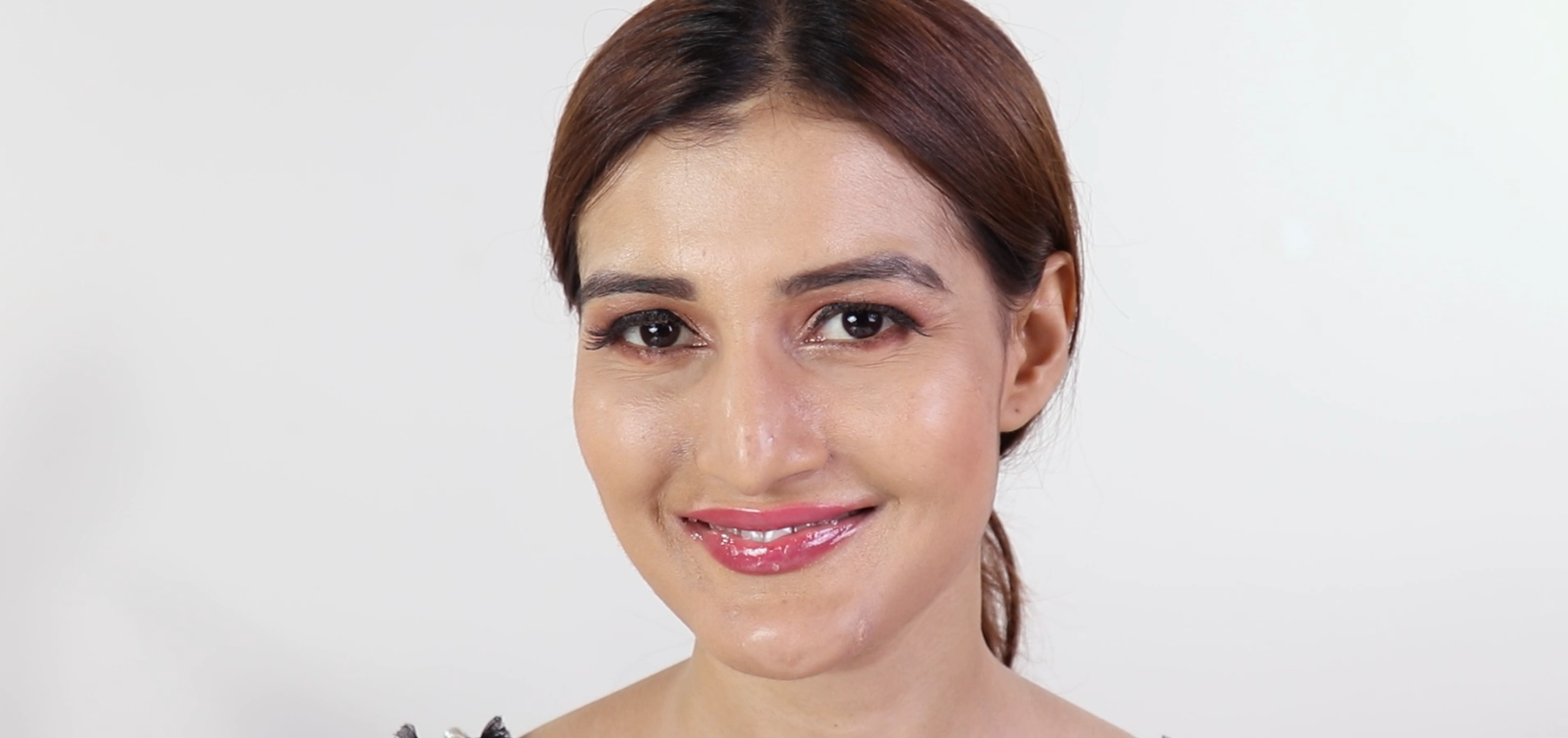 Petroleum jelly lip scrub