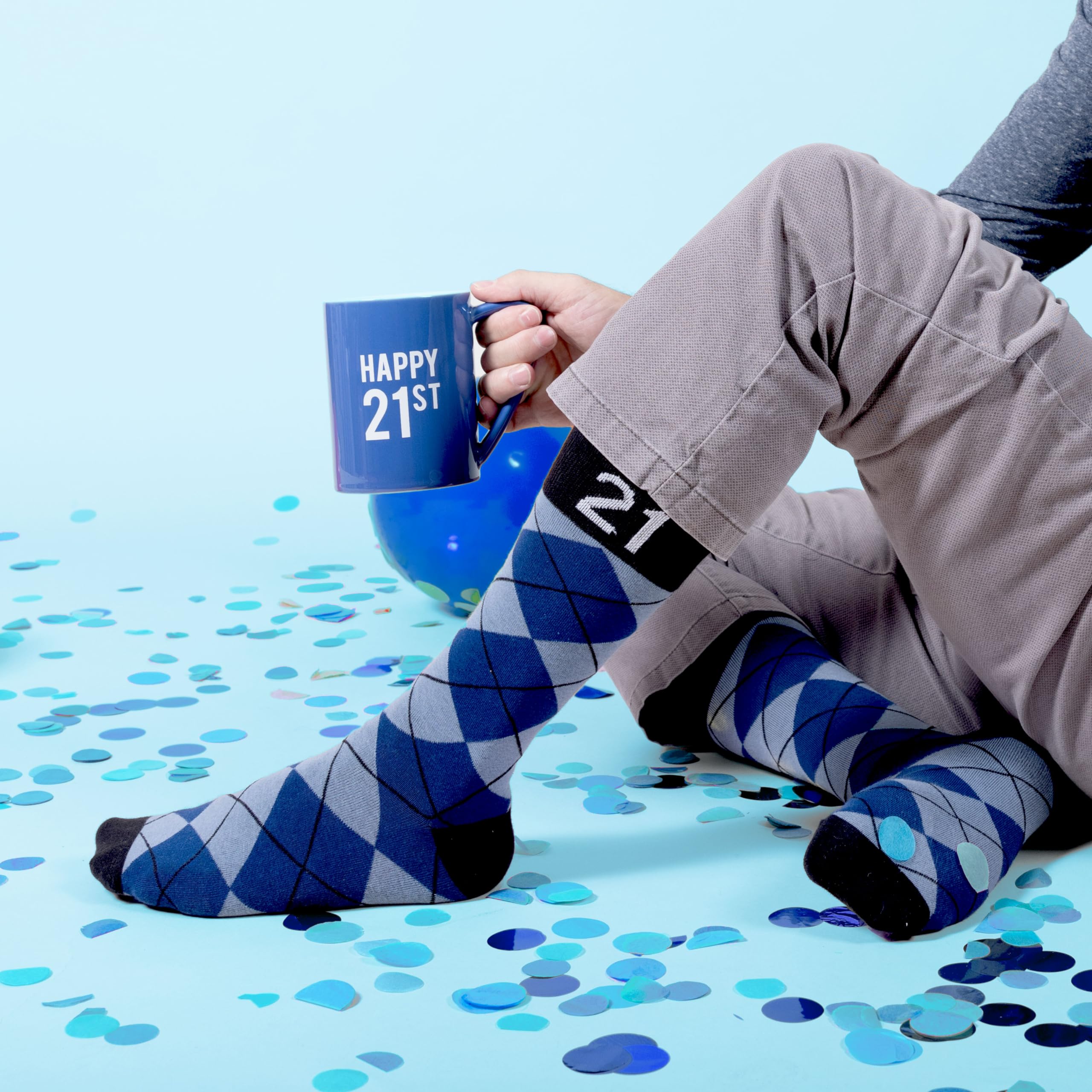 Pavilion Kaffeebecher, Teetasse "Happy 30th", 530 ml, Argyle-Muster, grüne Crew-Socken, Damen US 9–13 & Herren, US 8–12, Geburtstag, Party, Feier, Dekoration, Gedenkgeschenk für Ihn