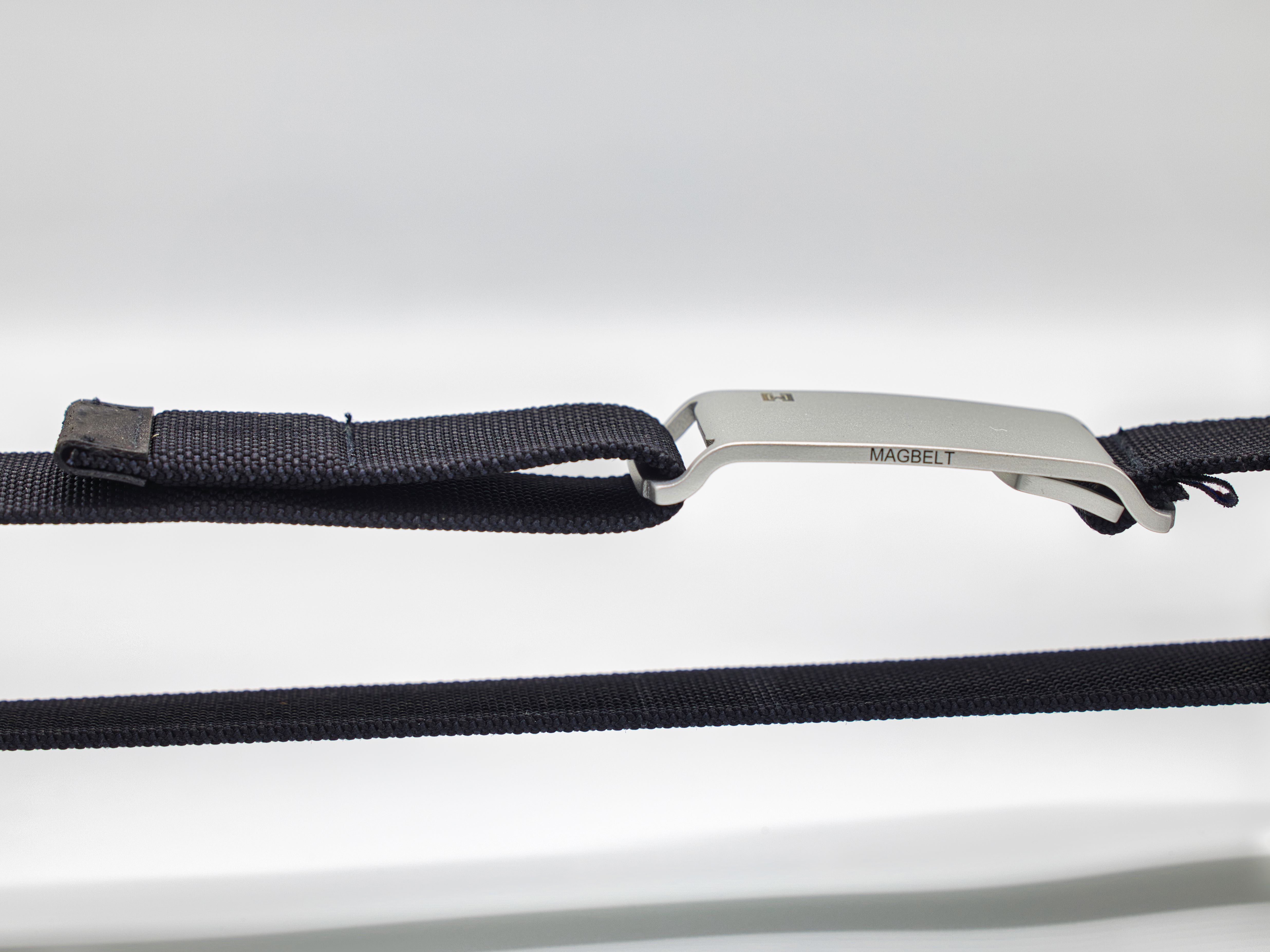 MagBelt 2 - Black Belt/Silver Buckle (Small) at Amazon Men's