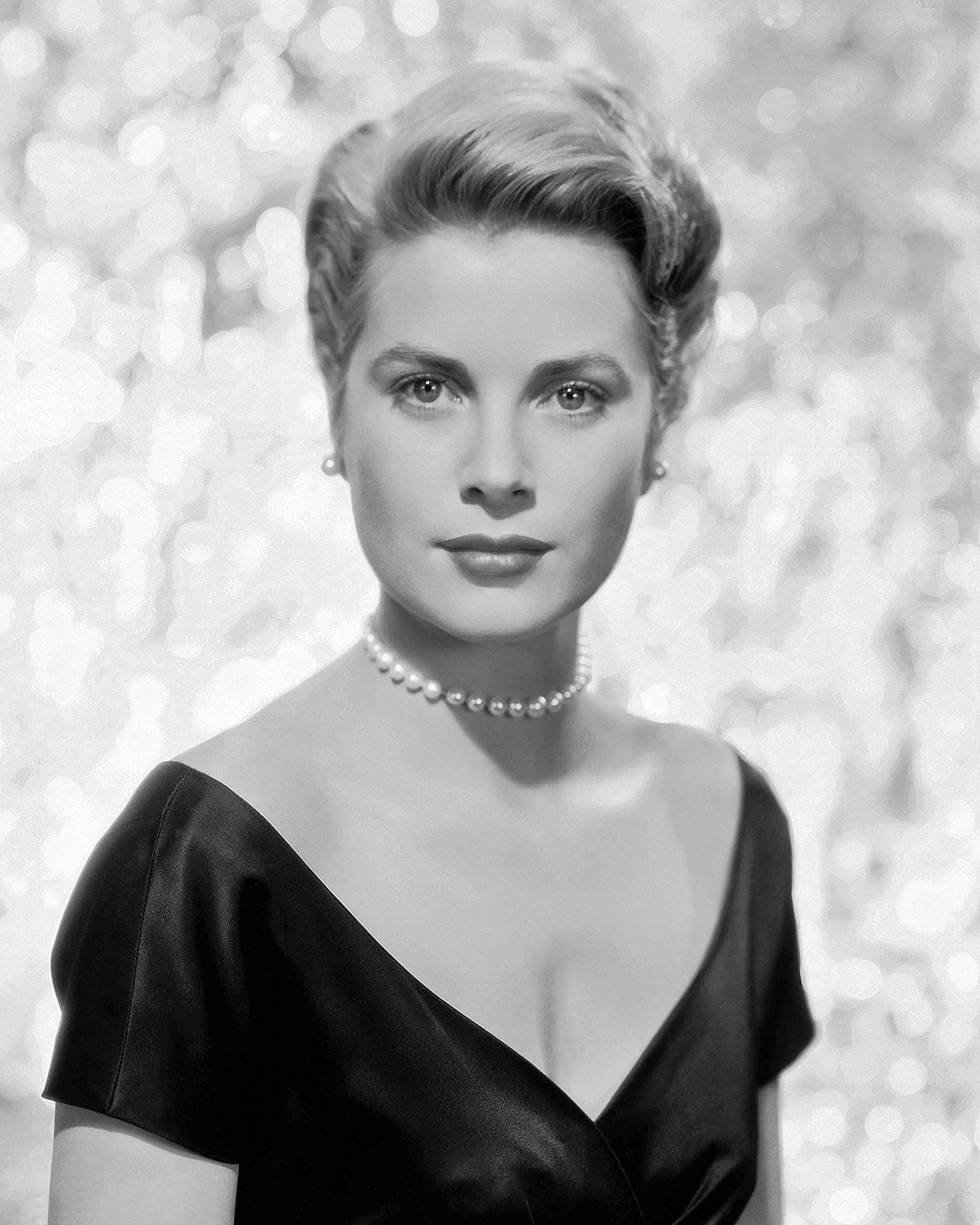 Amazon.com: ArtDash Black & White Photo Art Print by GRACE KELLY (8"×10"  print): Posters & Prints