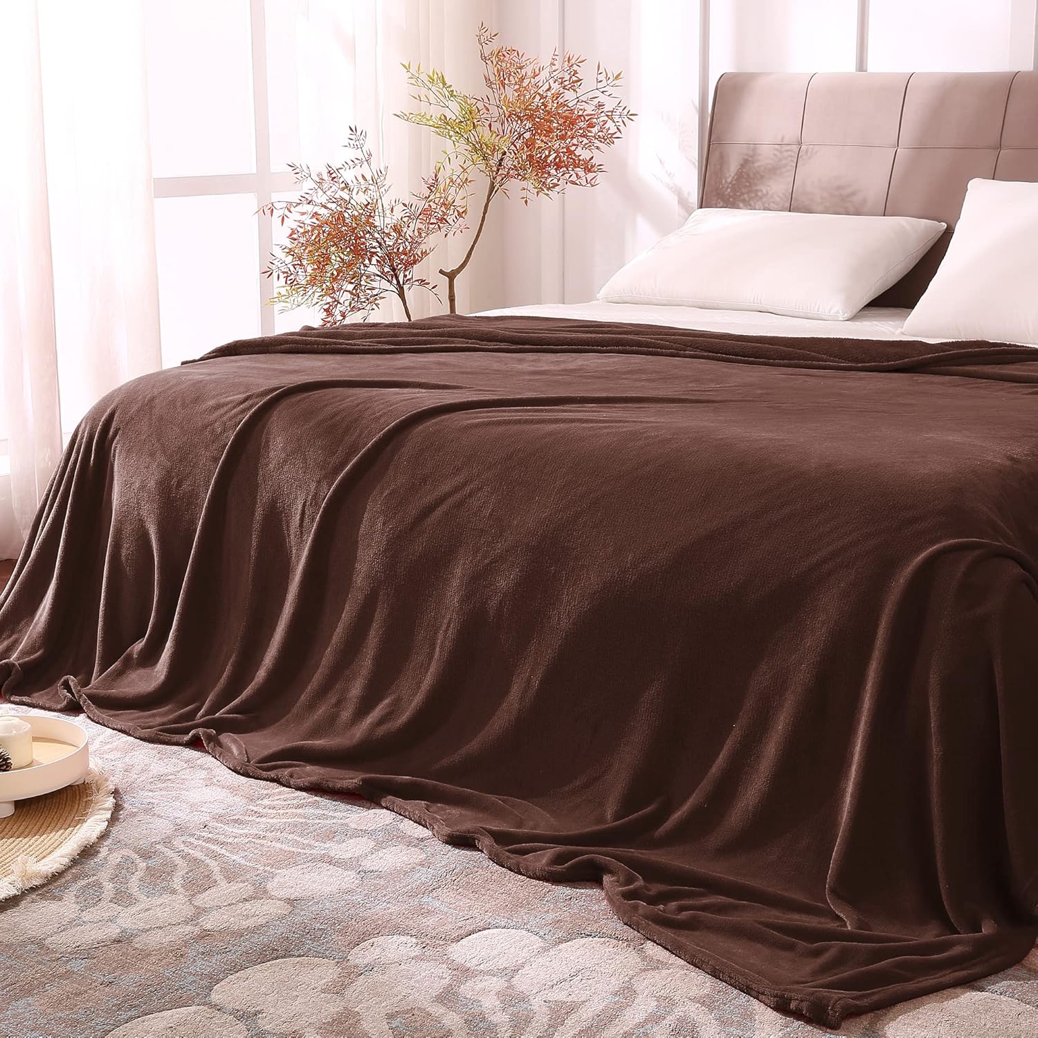 BEDELITE Fleece Blanket King Size Blankets for Bed, Luxury Plush Cozy Fuzzy Blanket 108x90 inches, Super Soft Warm Lightweight Throw Blanket All Seasons Suitable, Brown