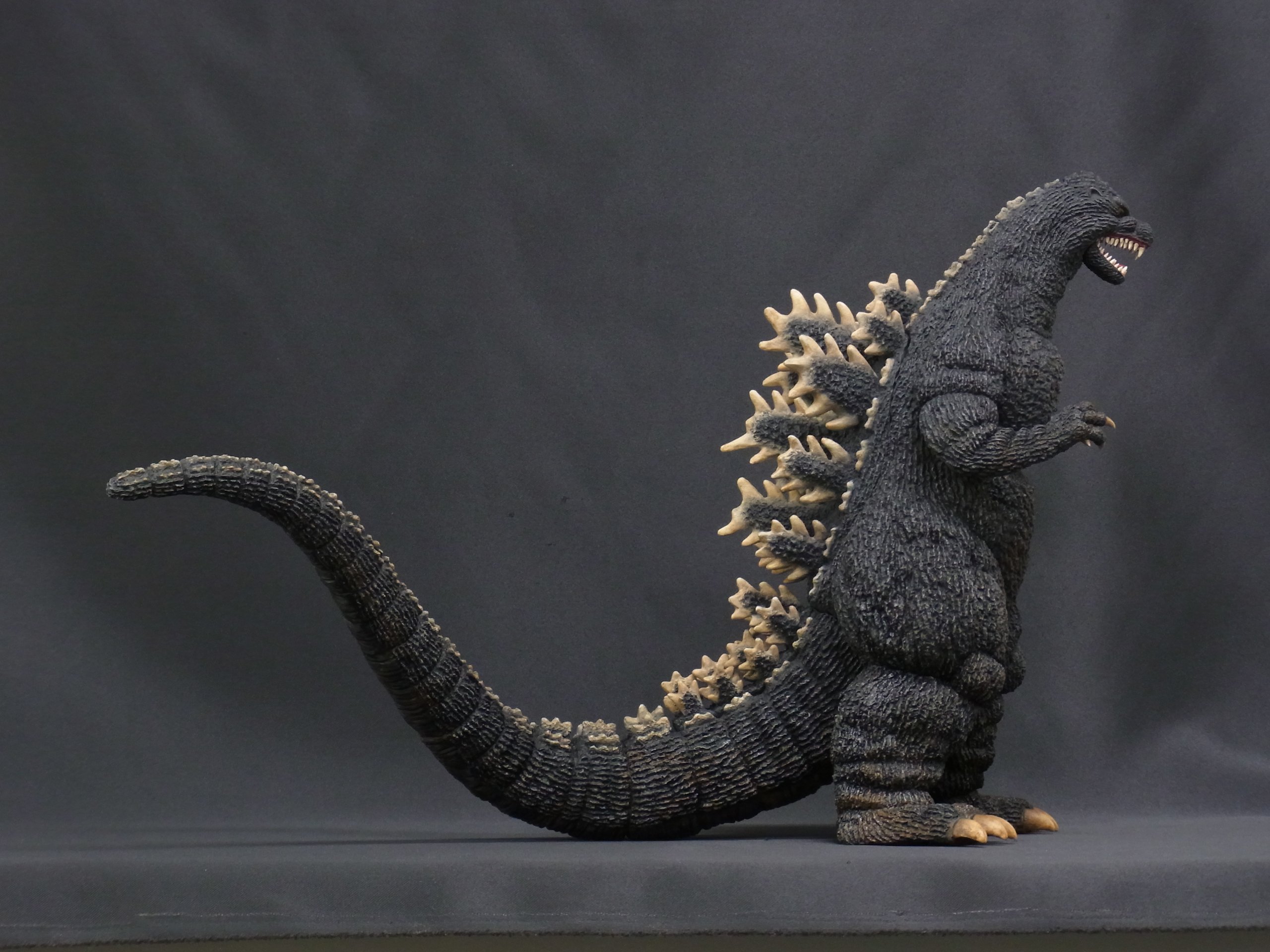 Amazon.co.jp: 東宝30cmシリーズ ゴジラ (1989版) (PVC製塗装済み完成