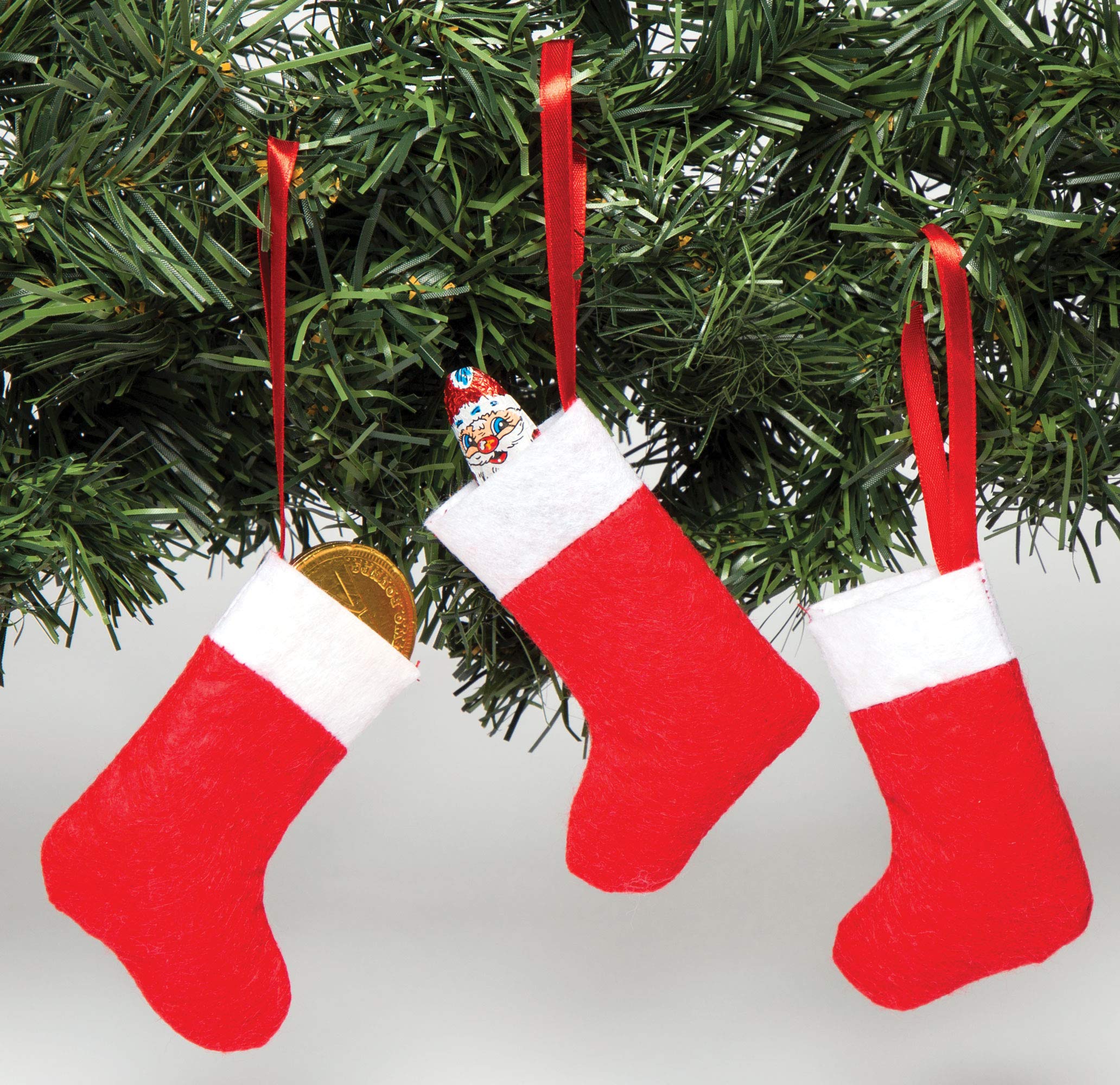 Baker Ross Mini Felt Christmas Stockings (Pack of 8), Perfect for Christmas Crafts and Decorations, Ideal for School, Home Crafting, Craft Groups and More