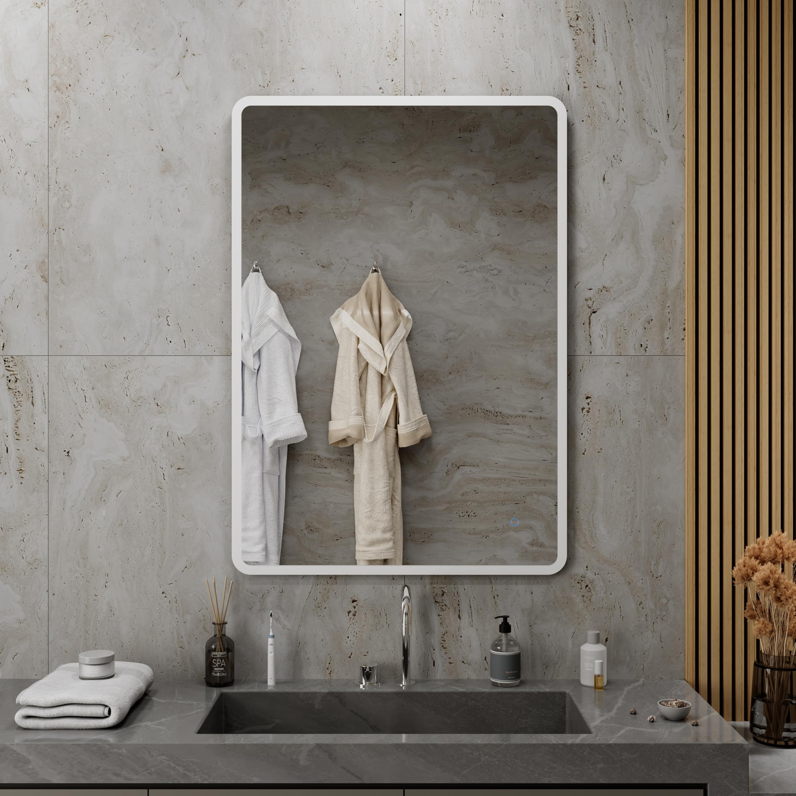 Parama Specchio da bagno a LED 70x140 cm a LUCE FREDDA, con sensore touch-screen e installazione reversibile