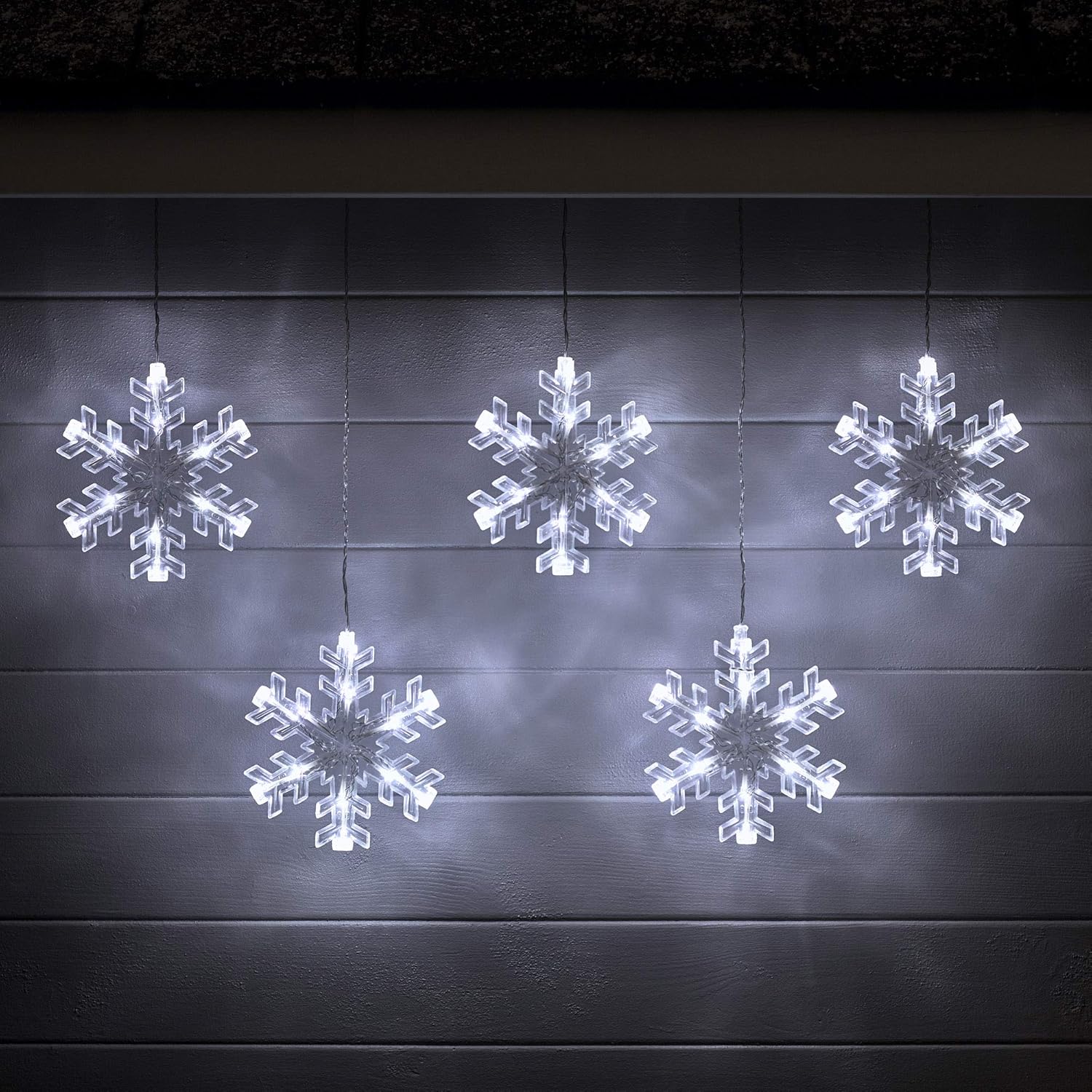 Lights4fun, Inc. Battery Operated Cool White LED Snowflake