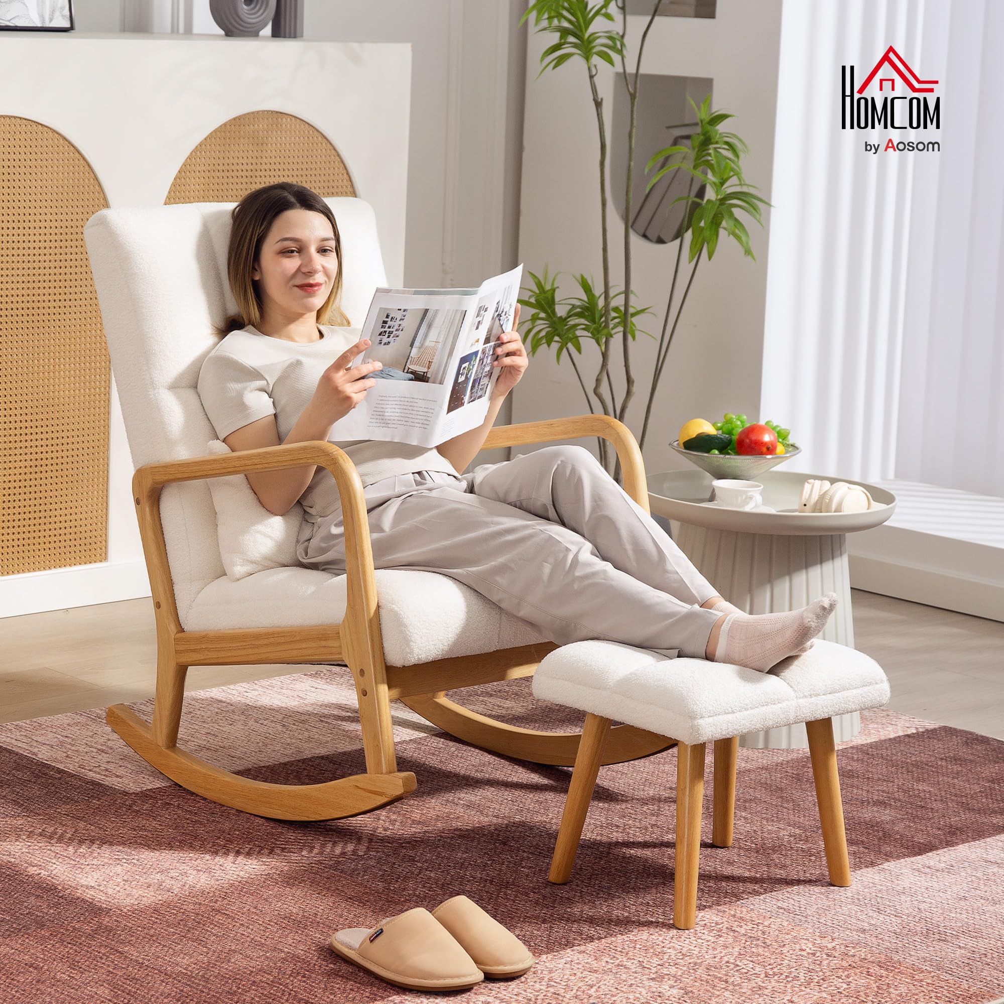 HOMCOM Fauteuil à Bascule avec Repose-Pieds, Rocking Chair en Tissu Bouclette, Assise Large, Pieds en Bois, Coussin Inclus, Chaise à Bascule pour Salon, Chambre, Balcon, Blanc