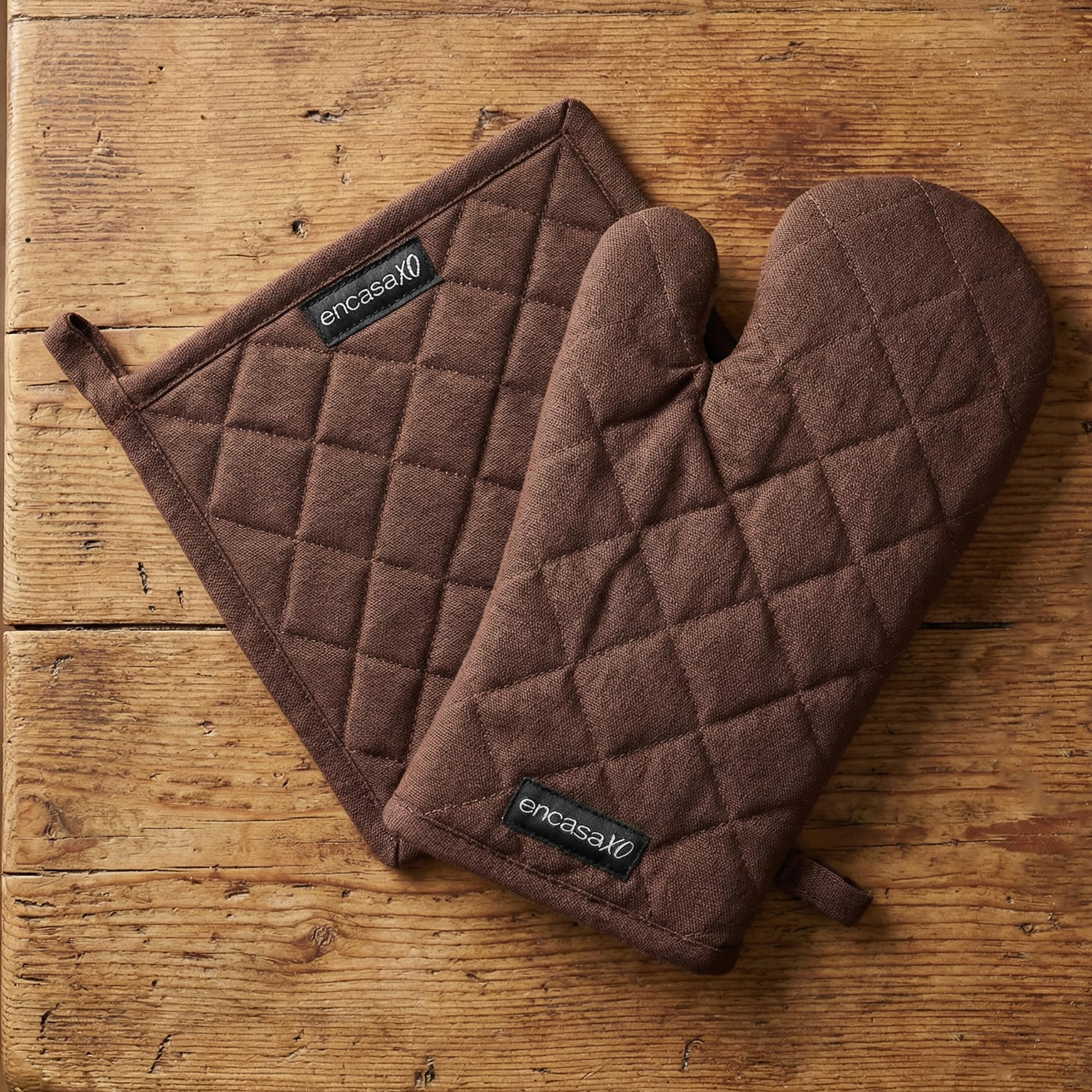 Encasa XO Heat Resistant 100% Cotton Oven Glove & Potholder Set with Loop, Kitchen Cooking Mittens, Microwave Safe Hot Pads - Dark Taupe & Beige, 18x30 cm, (Pack of 2)