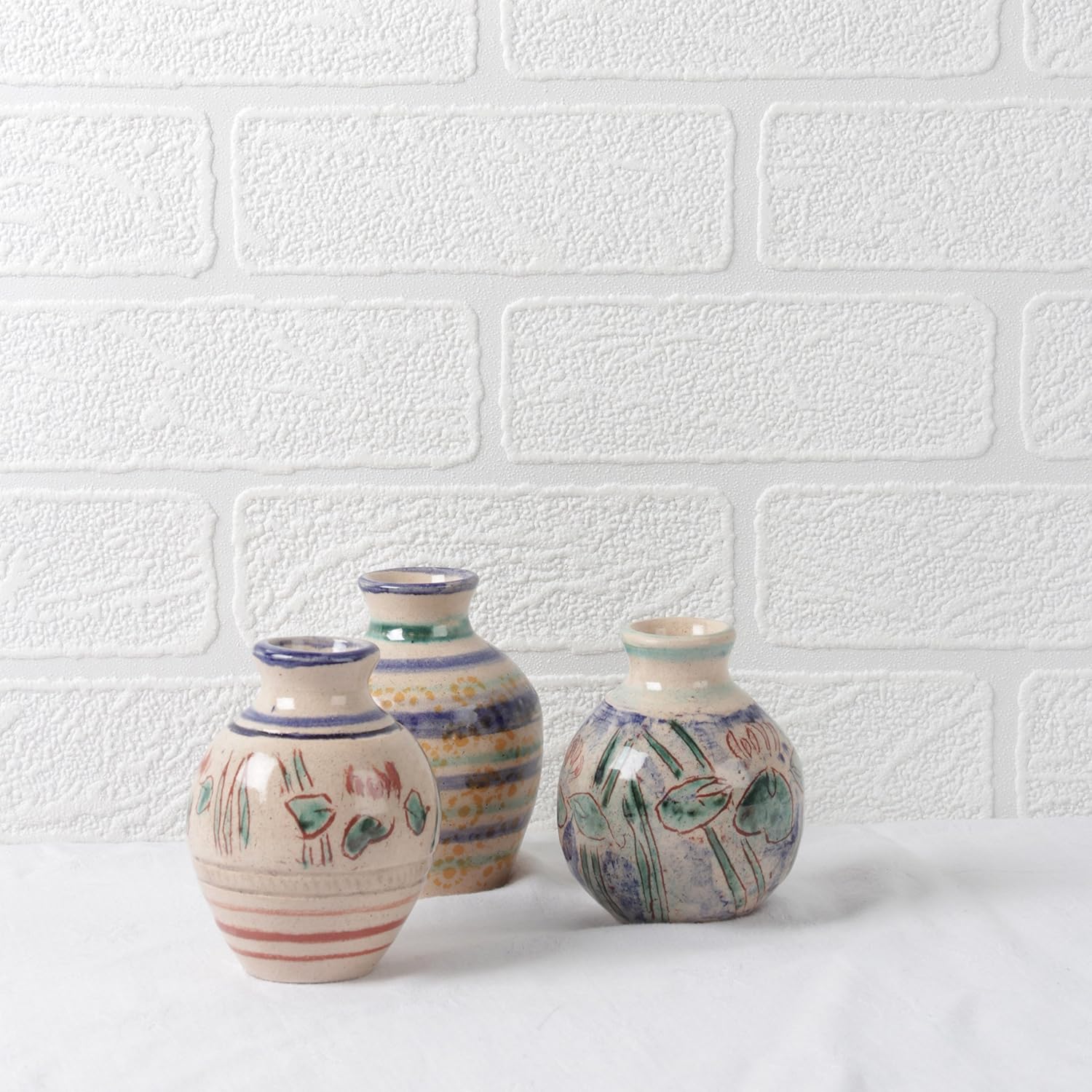 Superfresco Paintable Brick Effect White Wallpaper