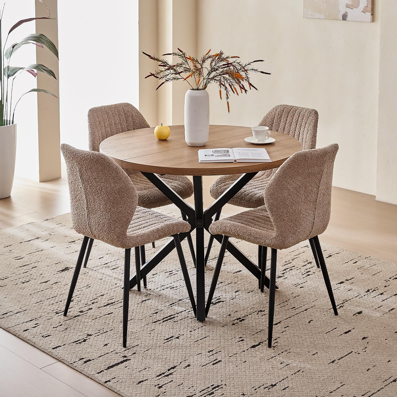 Lecafur HL 39 Round Dining Set
