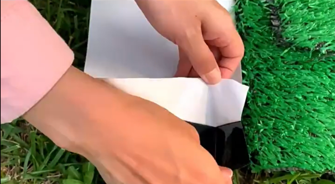 Nastro Biadesivo Per Erba Sintetica VIAGASAFAMIDO - 50 Mm X 5 M, Verde, Resistente Per Prati Finti E Tappeti Esterni - Foto 4