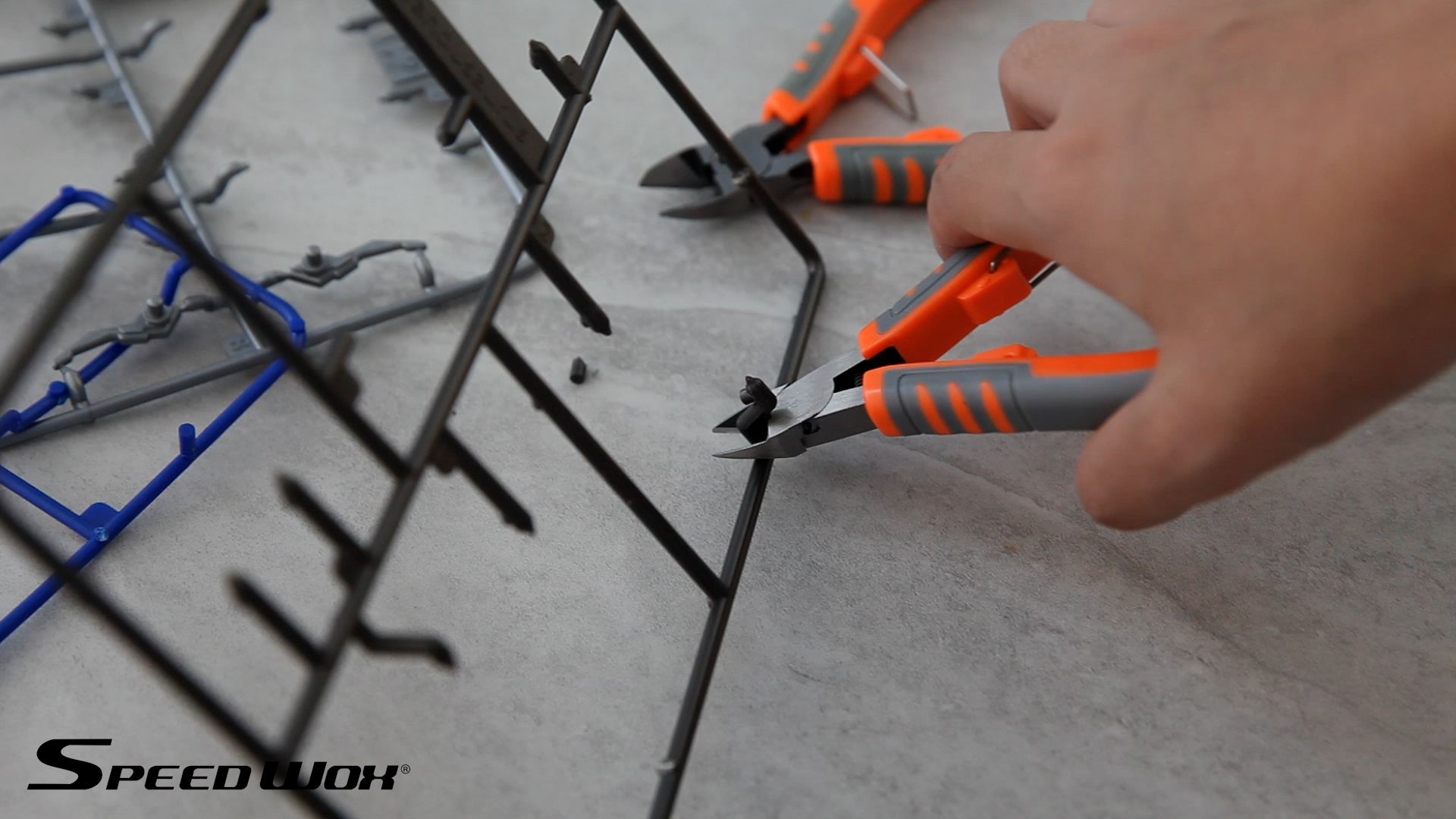 SPEEDWOX Precision Diagonal Cutting Pliers 5 Inches Wire Flush