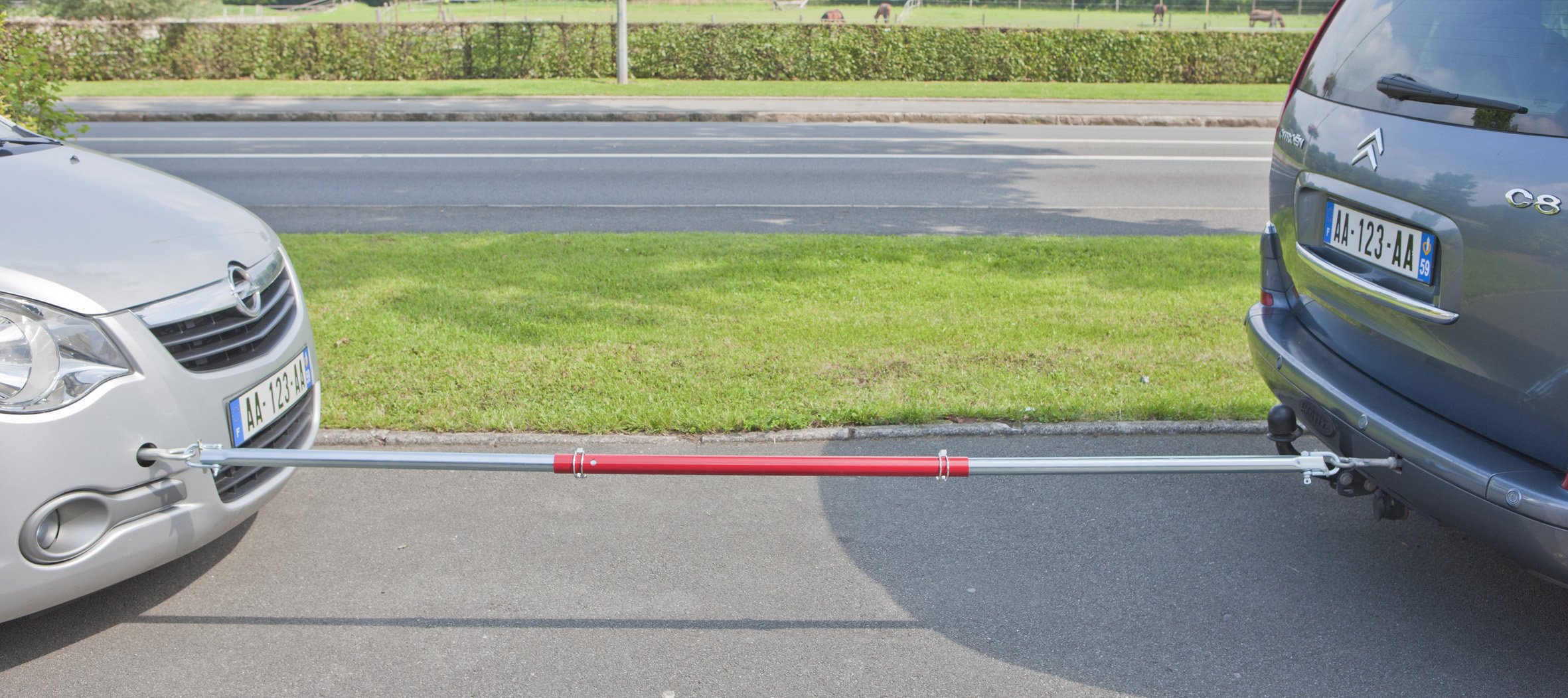 Mottez Barre de remorquage Rouge 235 cm