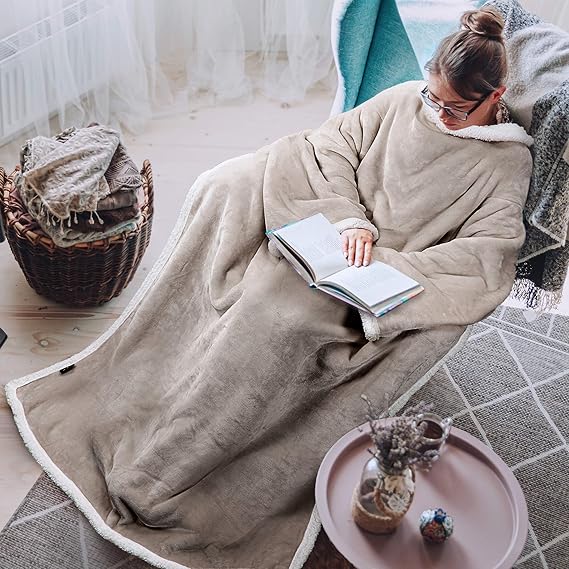 Tirrinia Sherpa Wearable Blanket