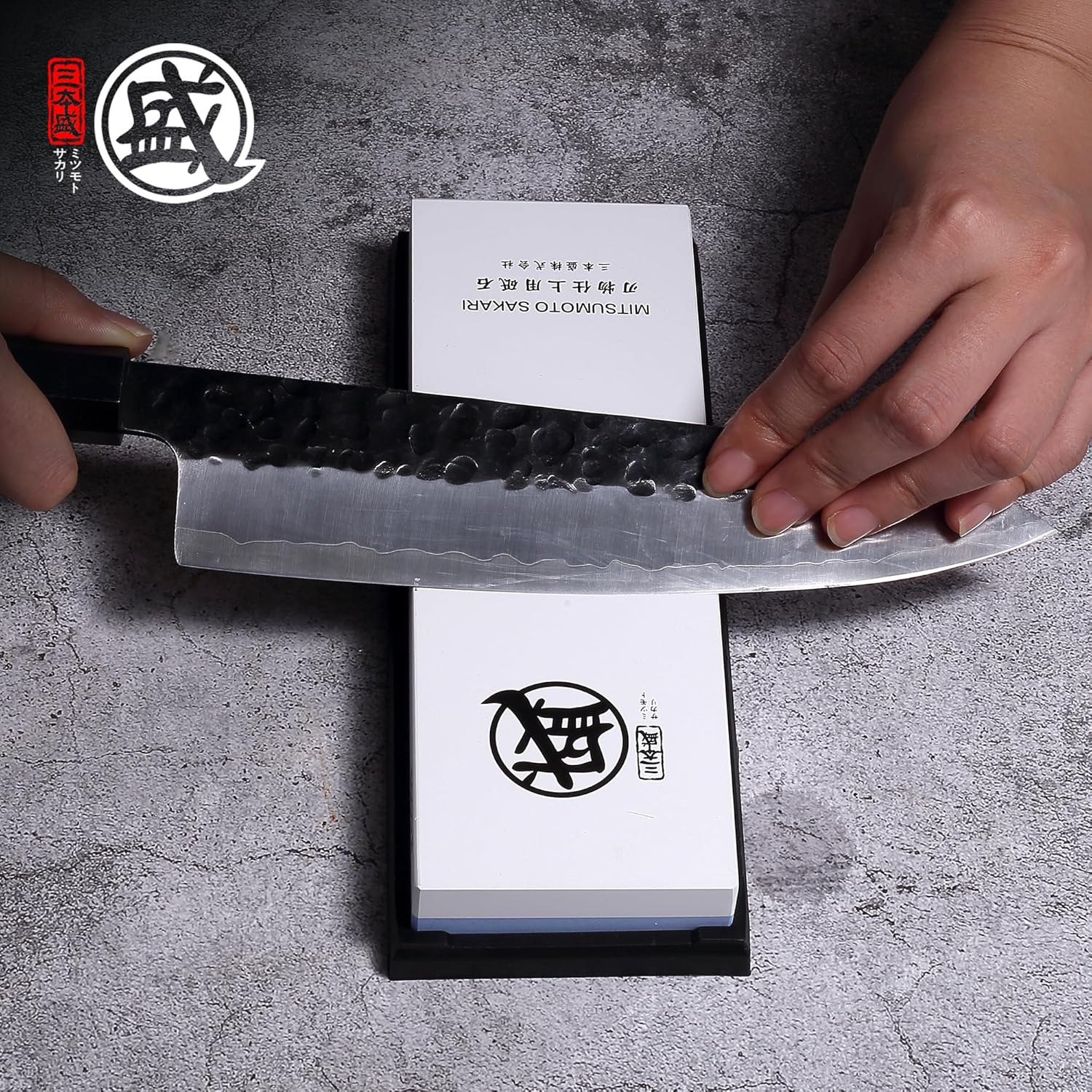 MITSUMOTO SAKARI 1000/3000 Grit Japanese Knife Sharpening Stones Whetstone, Professional Sharpener with Non-Slip Base
