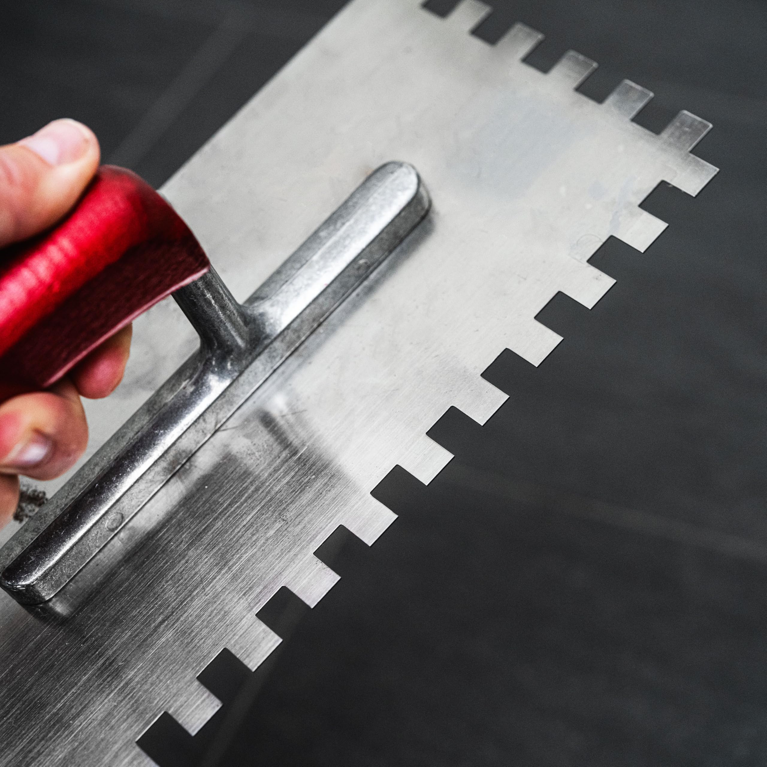 HELPMATE - Serrated Smoothing Trowel 10 X 10 Mm - Professional Notched Trowel Made In Germany - 230 X 130 Mm Toothed Trowel For Applying Filler And - View #9