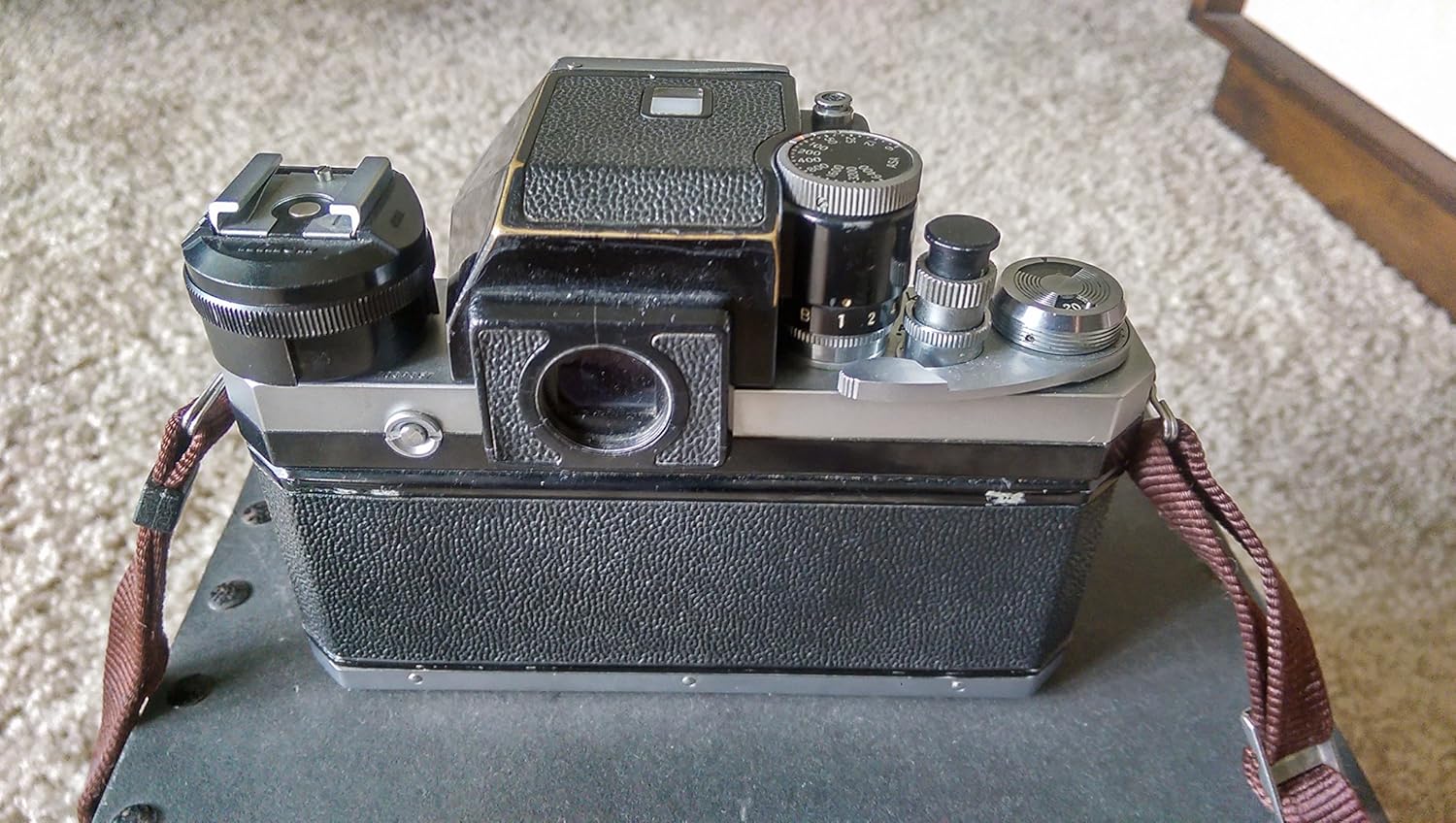 Nikon F with Photomic T meter professional SLR film camera (Renewed)