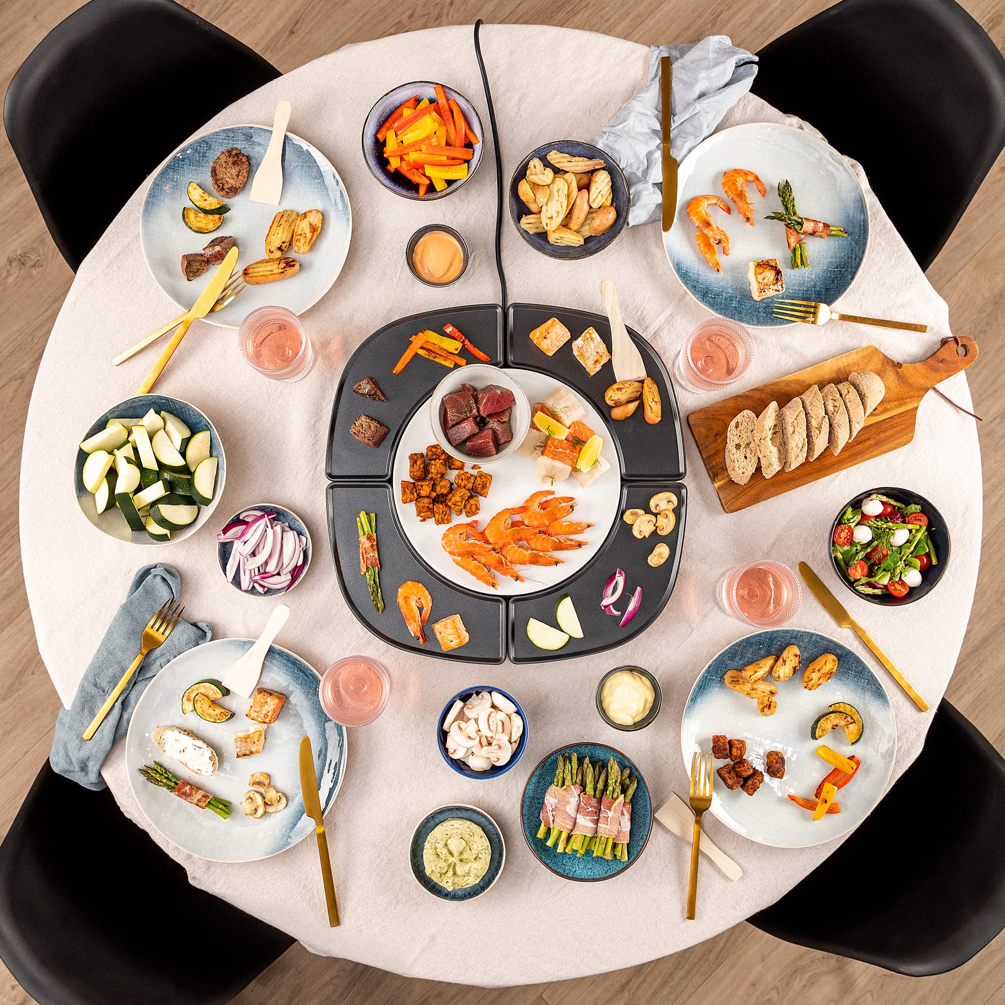Grill stołowy Princess 103070 Dinner4All Circle - cztery oddzielne płyty do grillowania - jednostka centralna z glinianym talerzem do serwowania - moc 4 x 250 Watt
